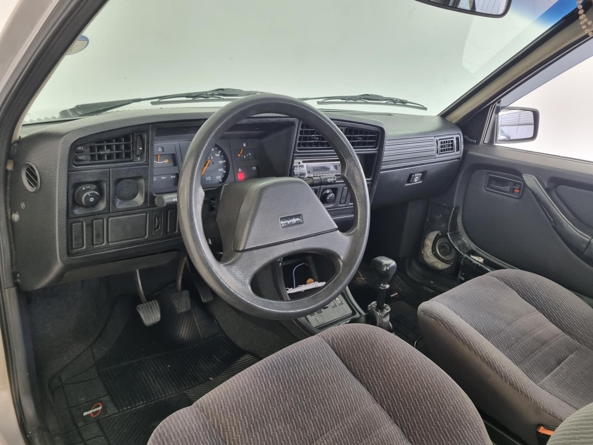 Chevrolet Monza Gl 1994 miniatura 15