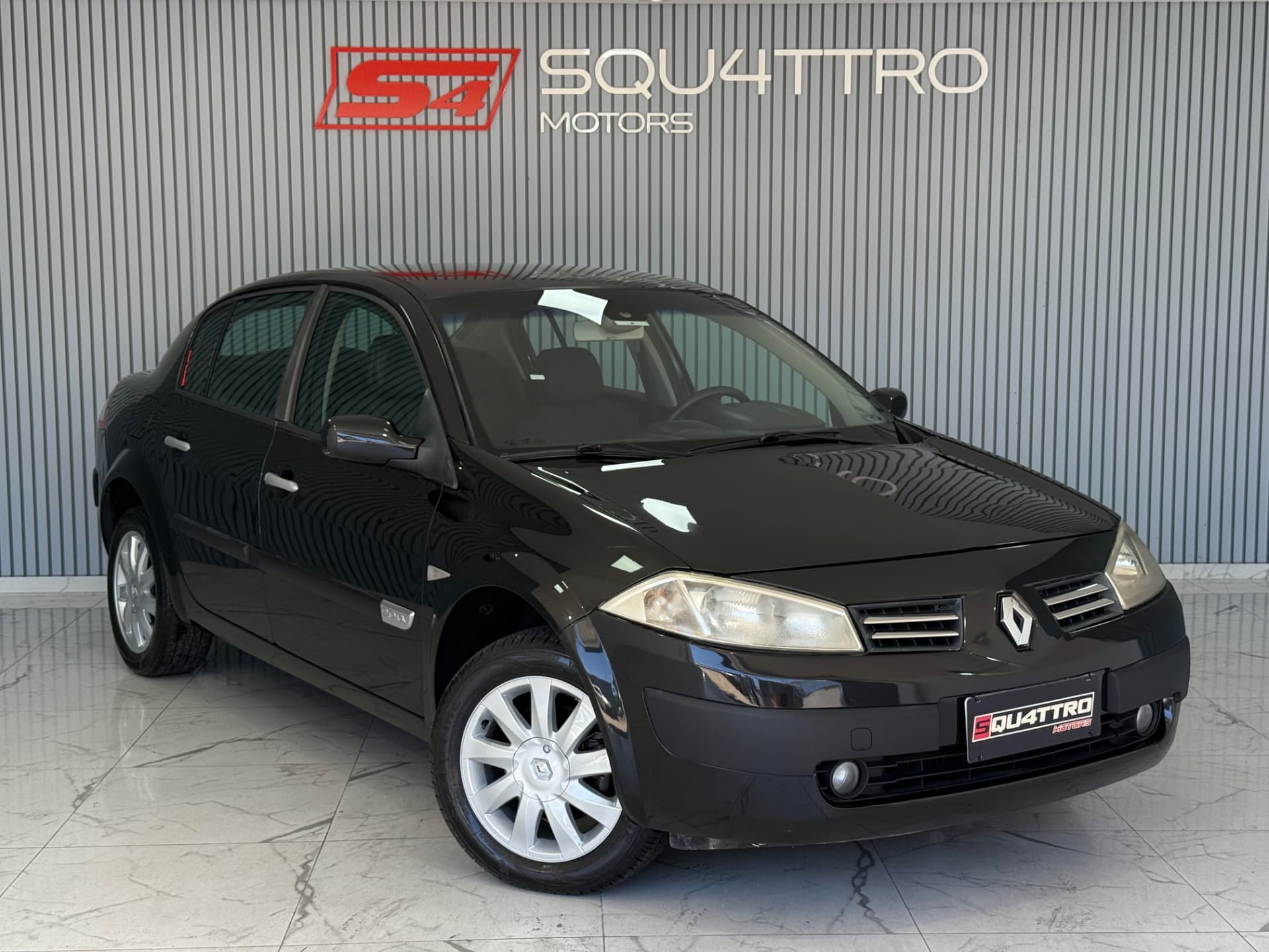 Renault Megane Sedan Dynamique 2.0 16v 4p 2011 miniatura 3