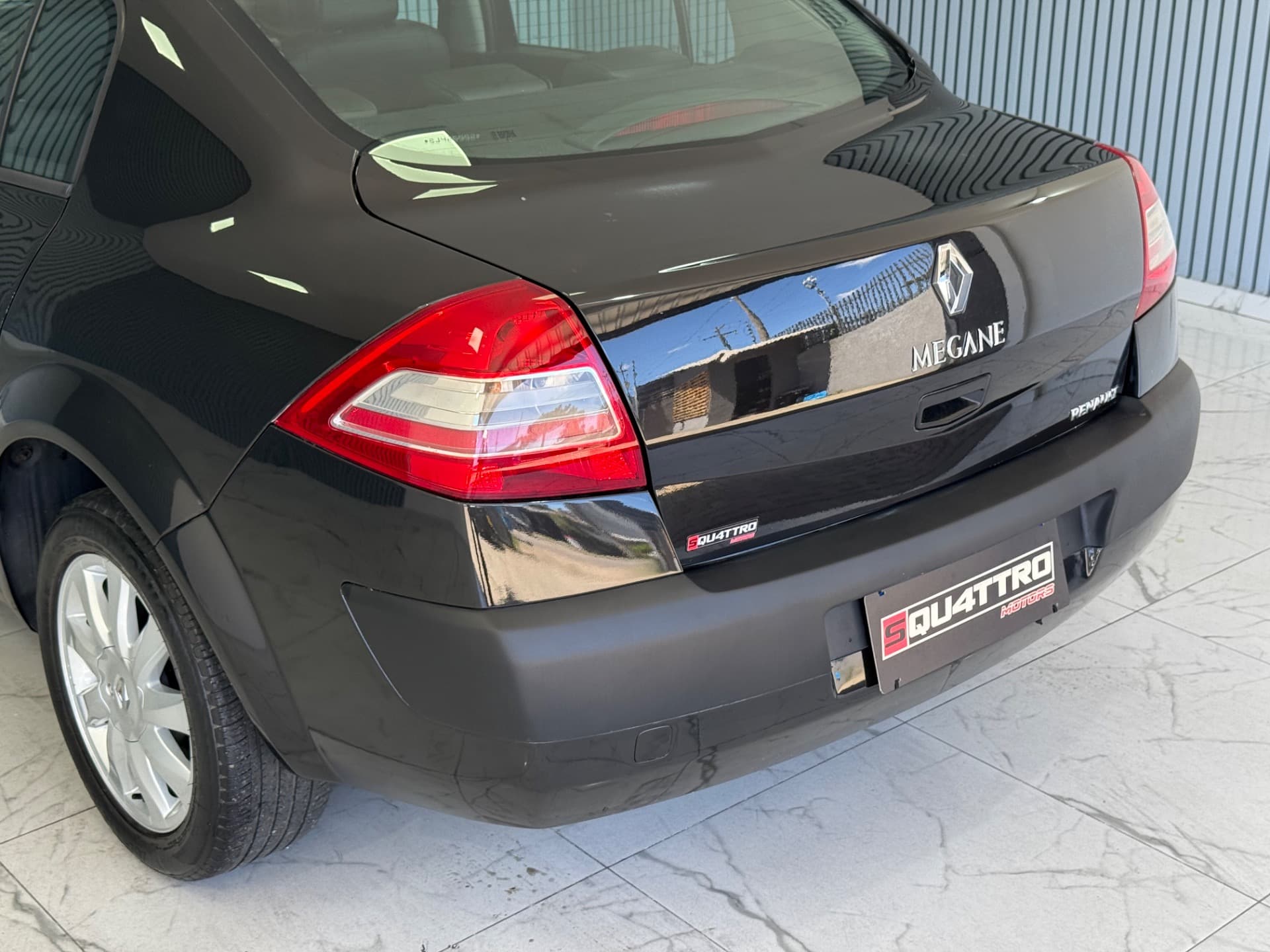 Renault Megane Sedan Dynamique 2.0 16v 4p 2011 miniatura 19