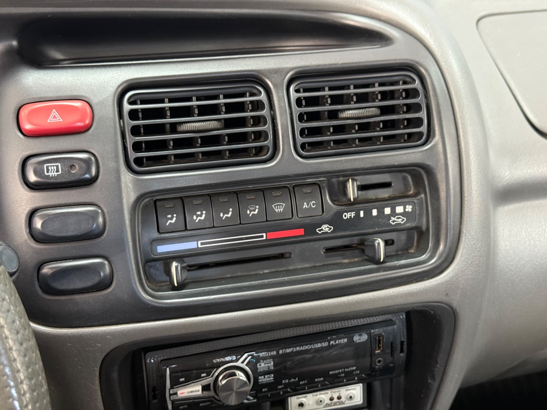 Suzuki Gvitara 1.6 V 1999 miniatura 12