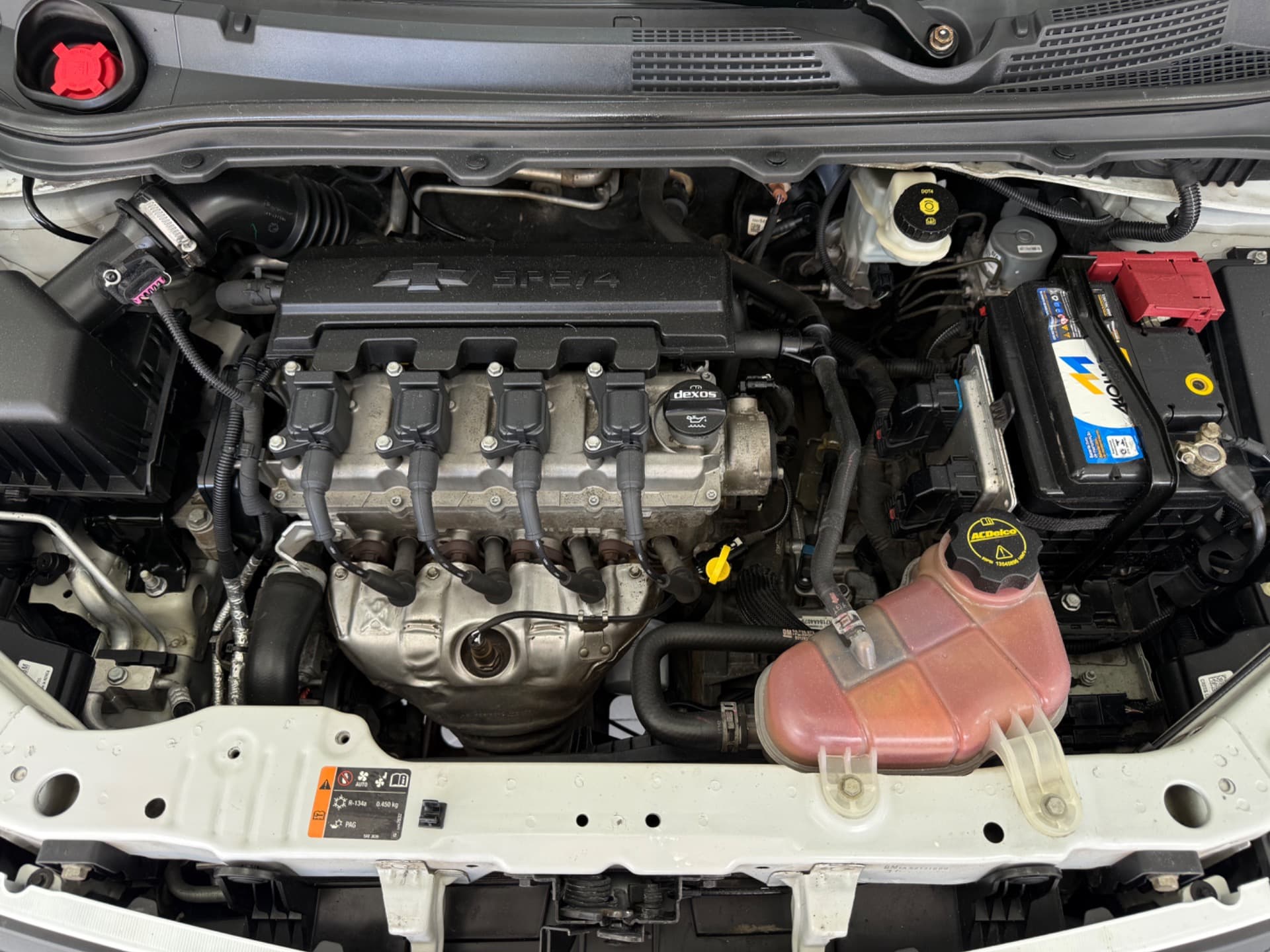 Chevrolet Onix 1.4at Act 2018 miniatura 23