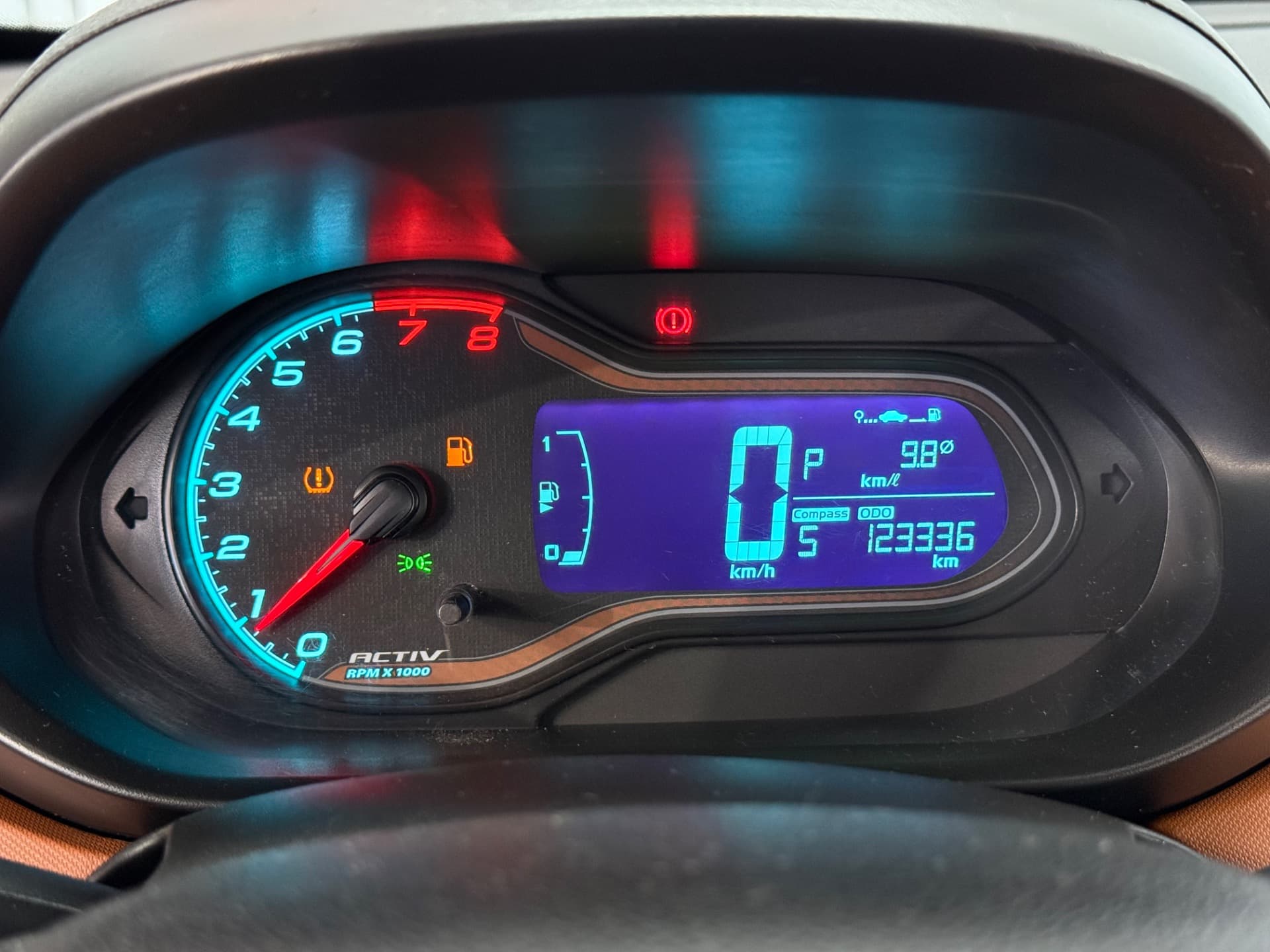 Chevrolet Onix 1.4at Act 2018 miniatura 10