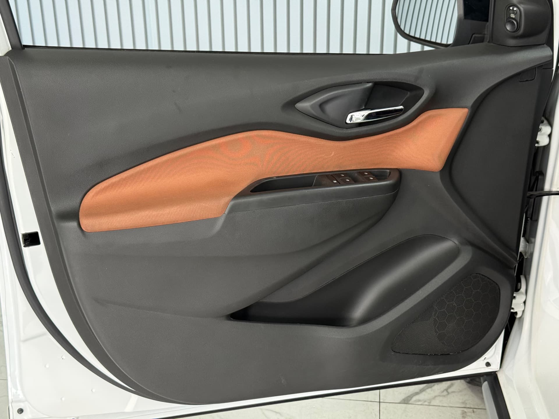 Chevrolet Onix 1.4at Act 2018 miniatura 16