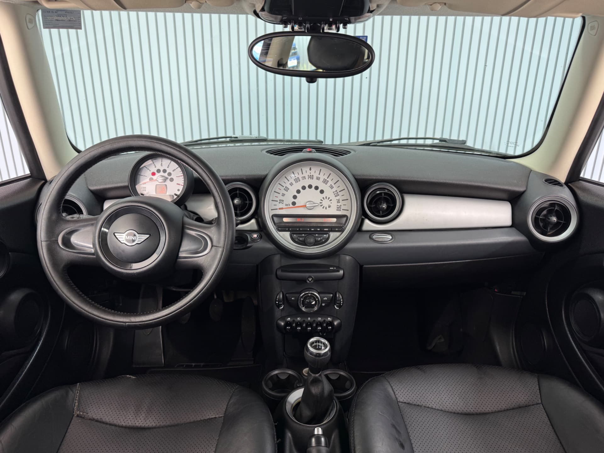 Mini Cooper One 1.6 2013 miniatura 21