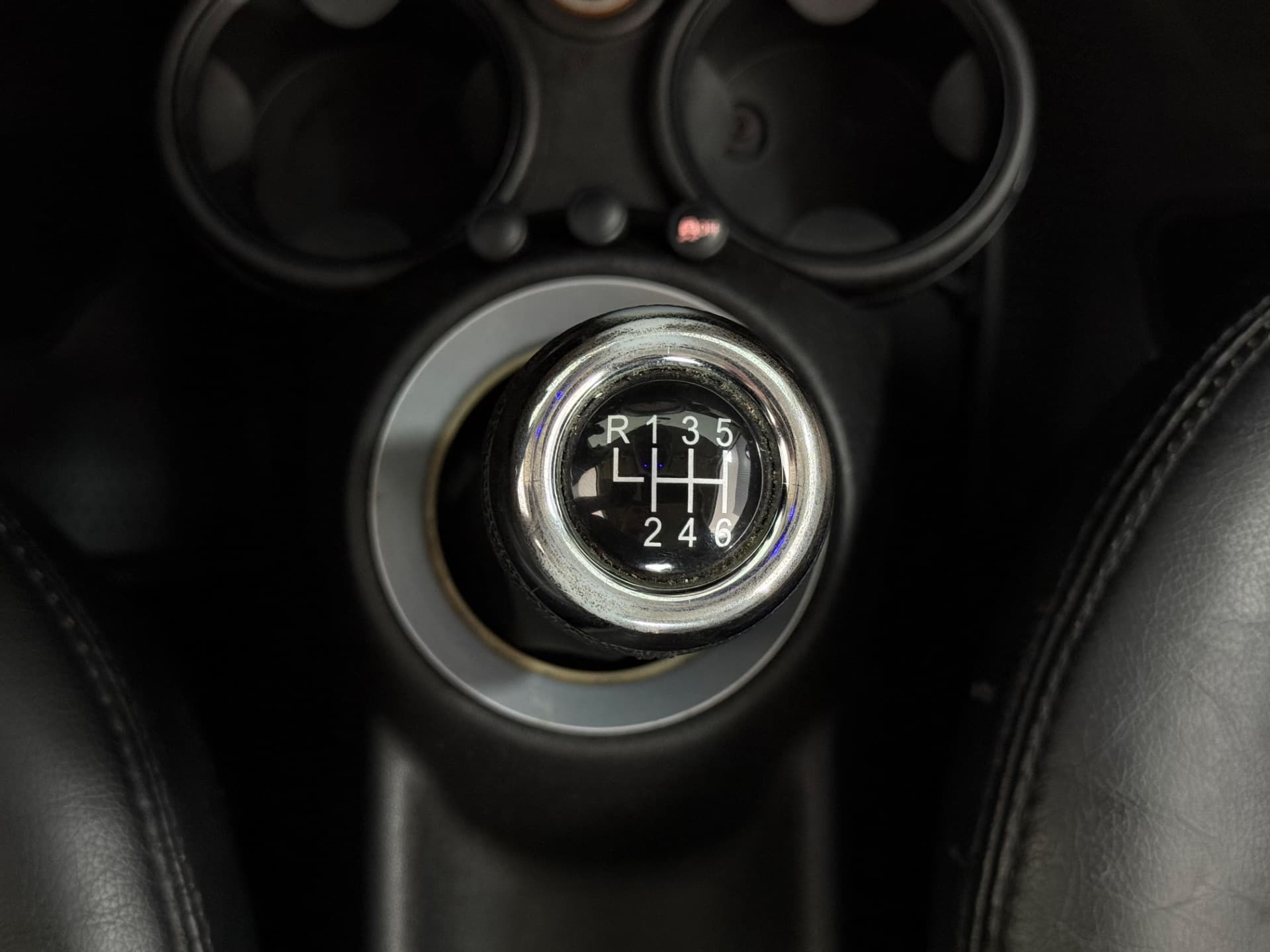 Mini Cooper One 1.6 2013 miniatura 11