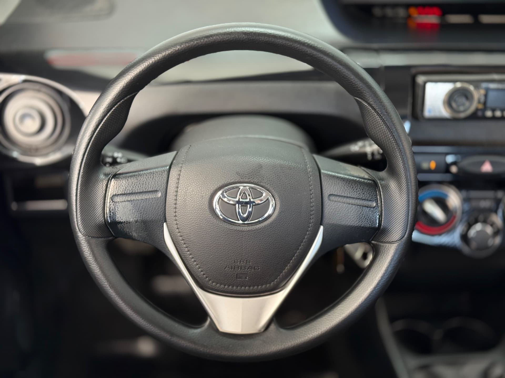 Toyota Etios Hb X 13l Mt 2017 miniatura 9