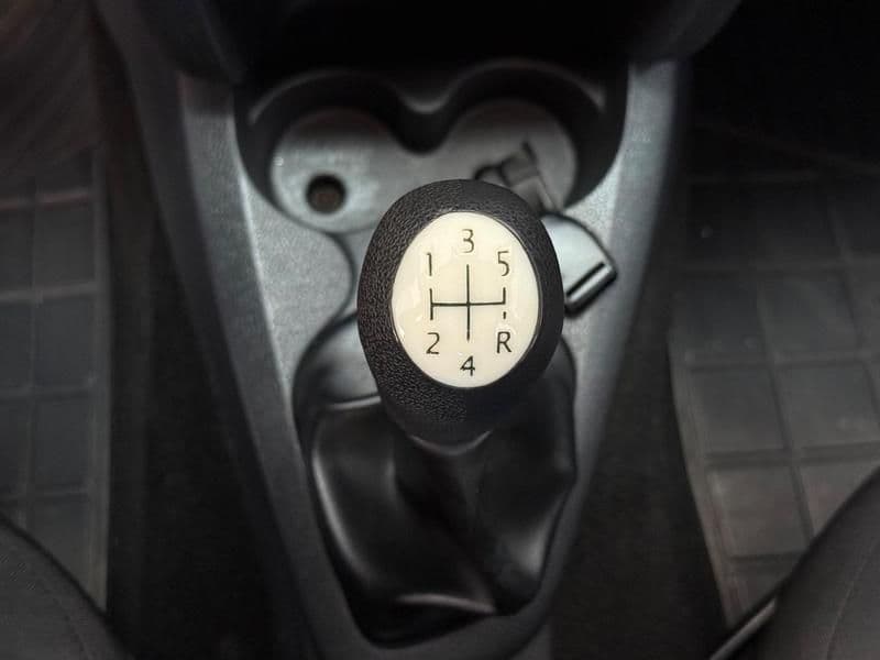 Renault Sandero Auth 10 2015 miniatura 11