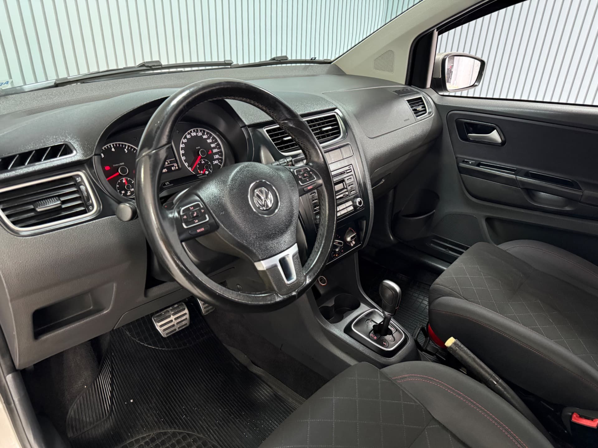 Volkswagen Spacefox Sport.gii 2013 miniatura 14