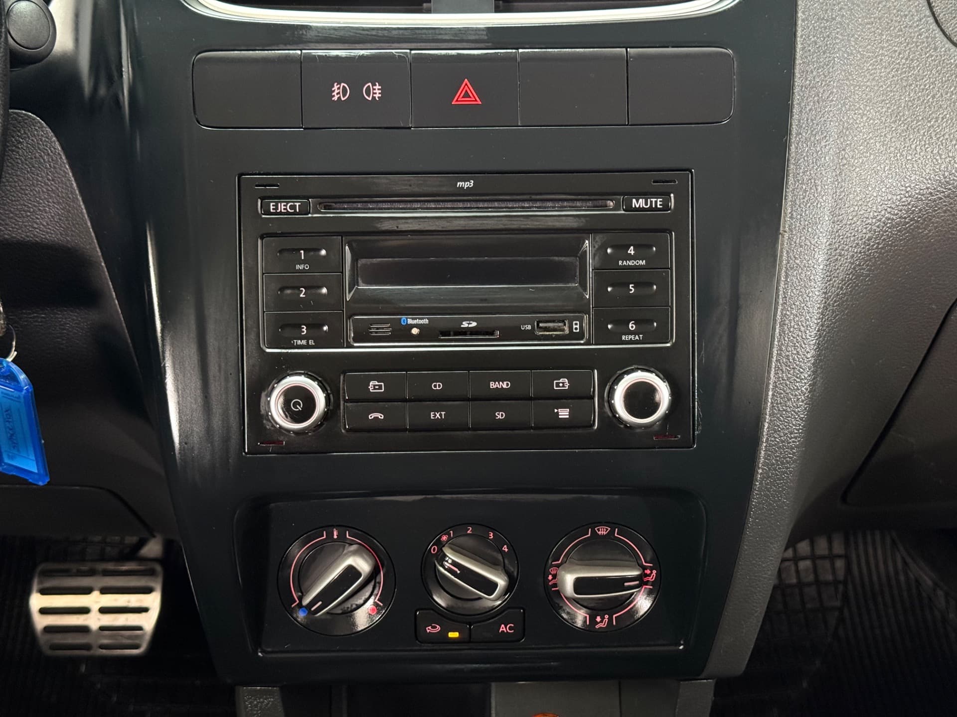Volkswagen Spacefox Sport.gii 2013 miniatura 10