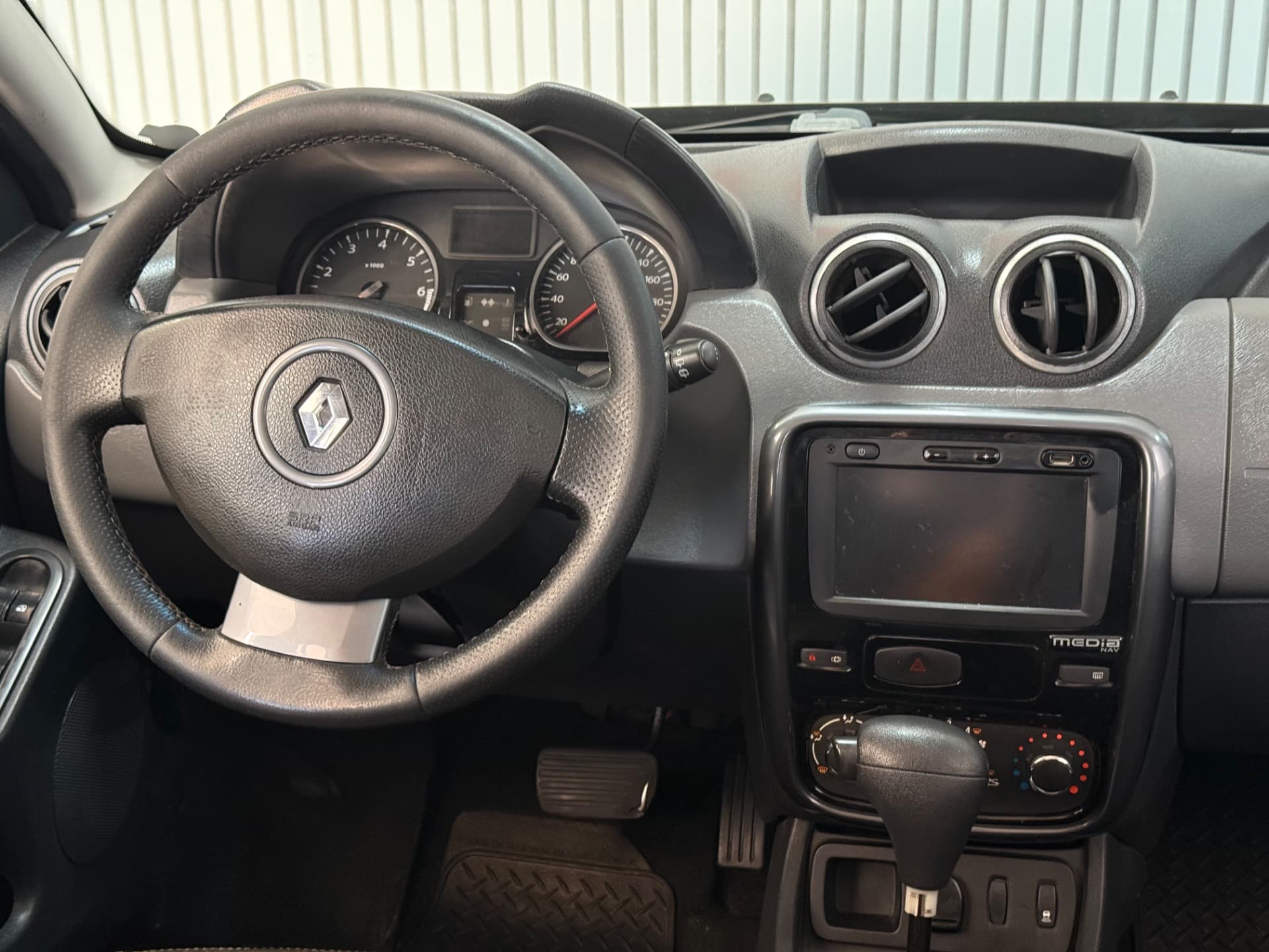 Renault Duster 20 D 4x2a 2015 miniatura 20
