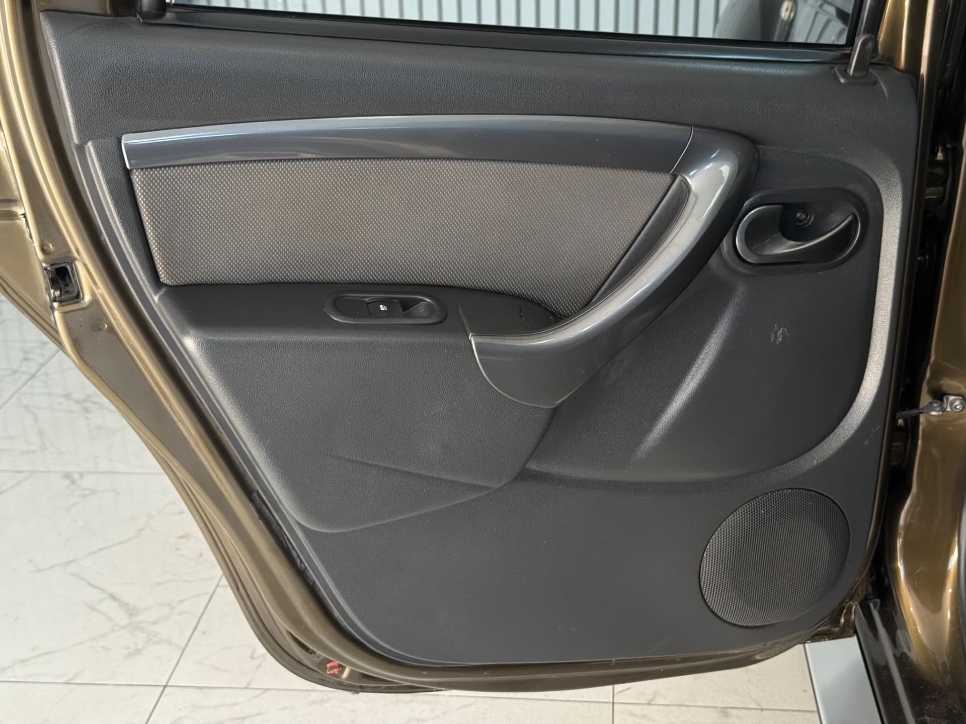Renault Duster 20 D 4x2a 2015 miniatura 16