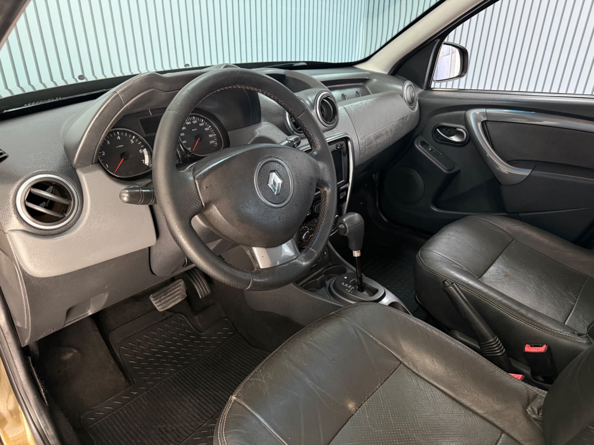 Renault Duster 20 D 4x2a 2015 miniatura 14