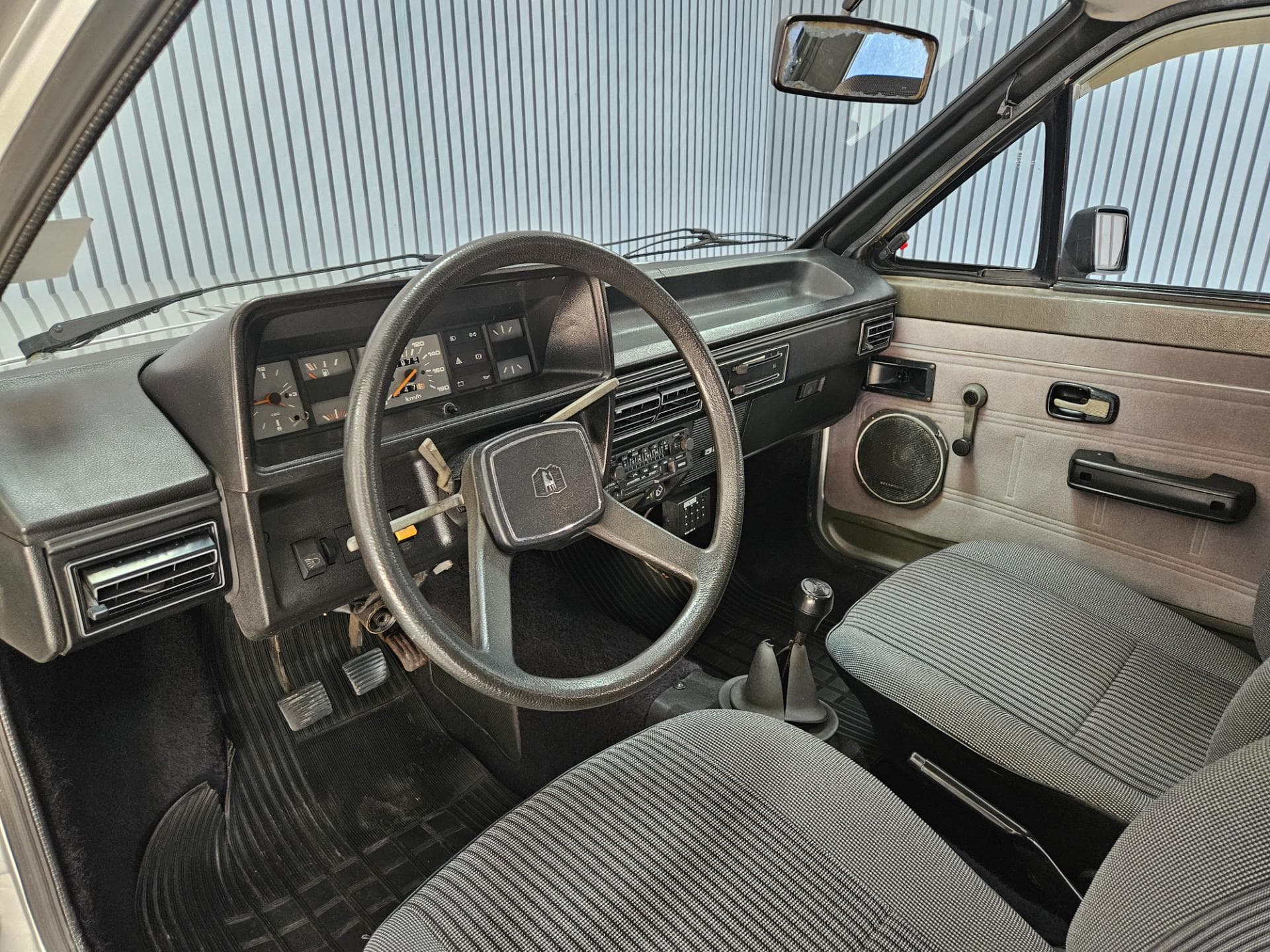 Volkswagen Gol 1984 miniatura 10