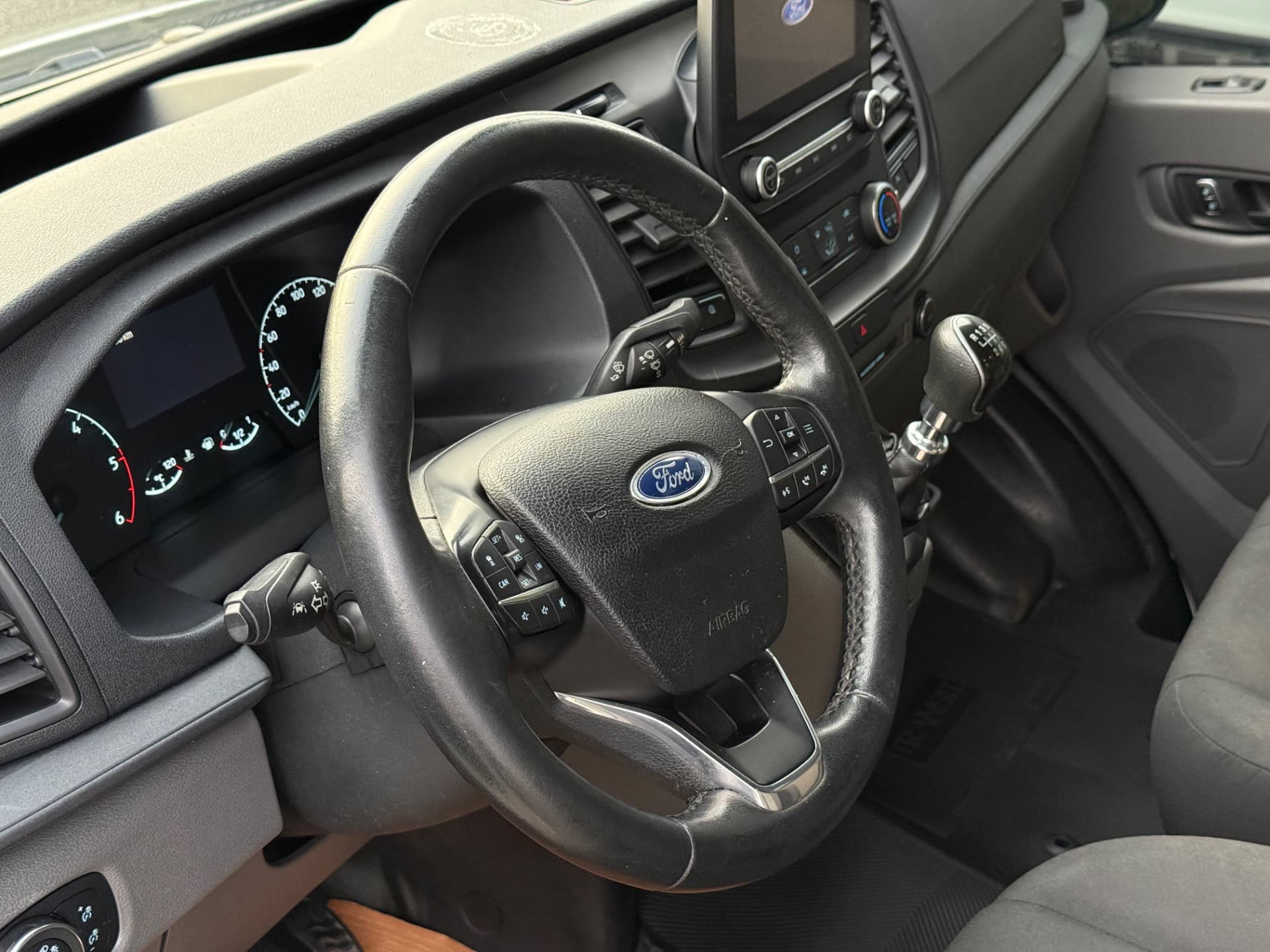Ford Transit Minibus Vidrada 2.0 16v Diesel 2022 miniatura 6