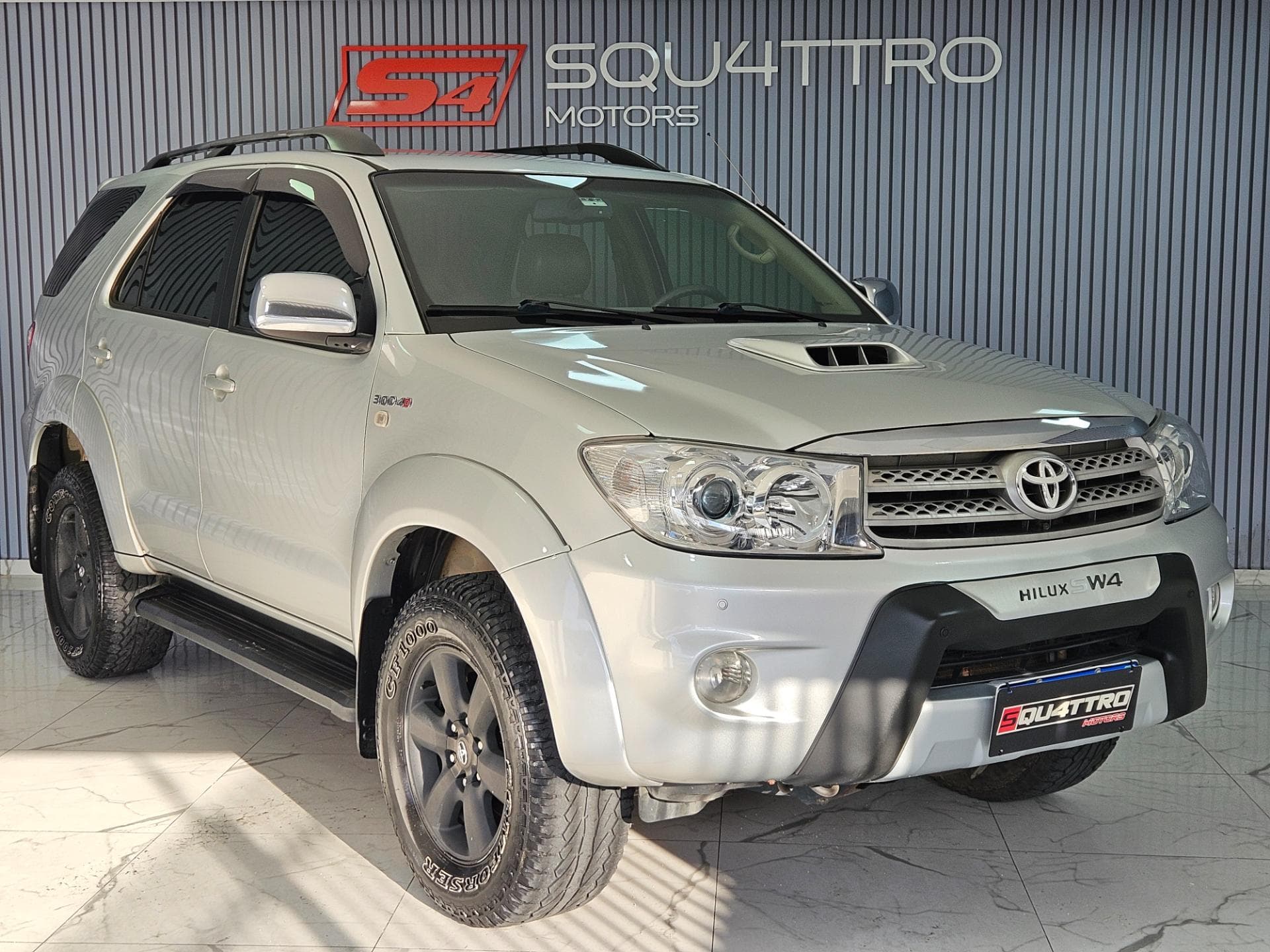 Toyota Hilux Sw4 Srv 4x4 2011 miniatura 3