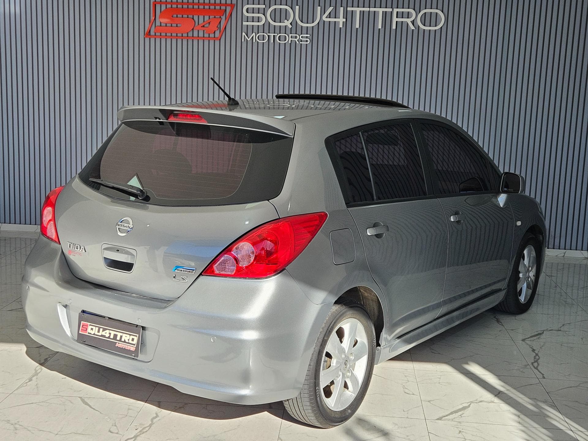 Nissan Tiida 18sl Flex 2013 miniatura 4