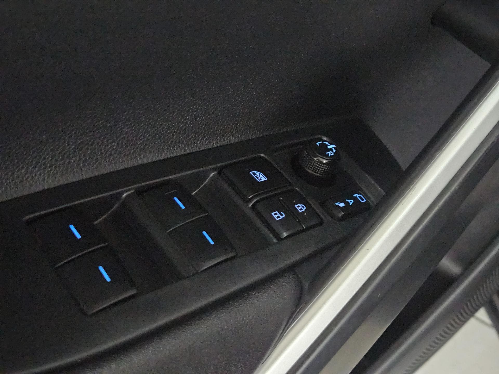 Toyota Ccross Xre 20 2022 miniatura 16