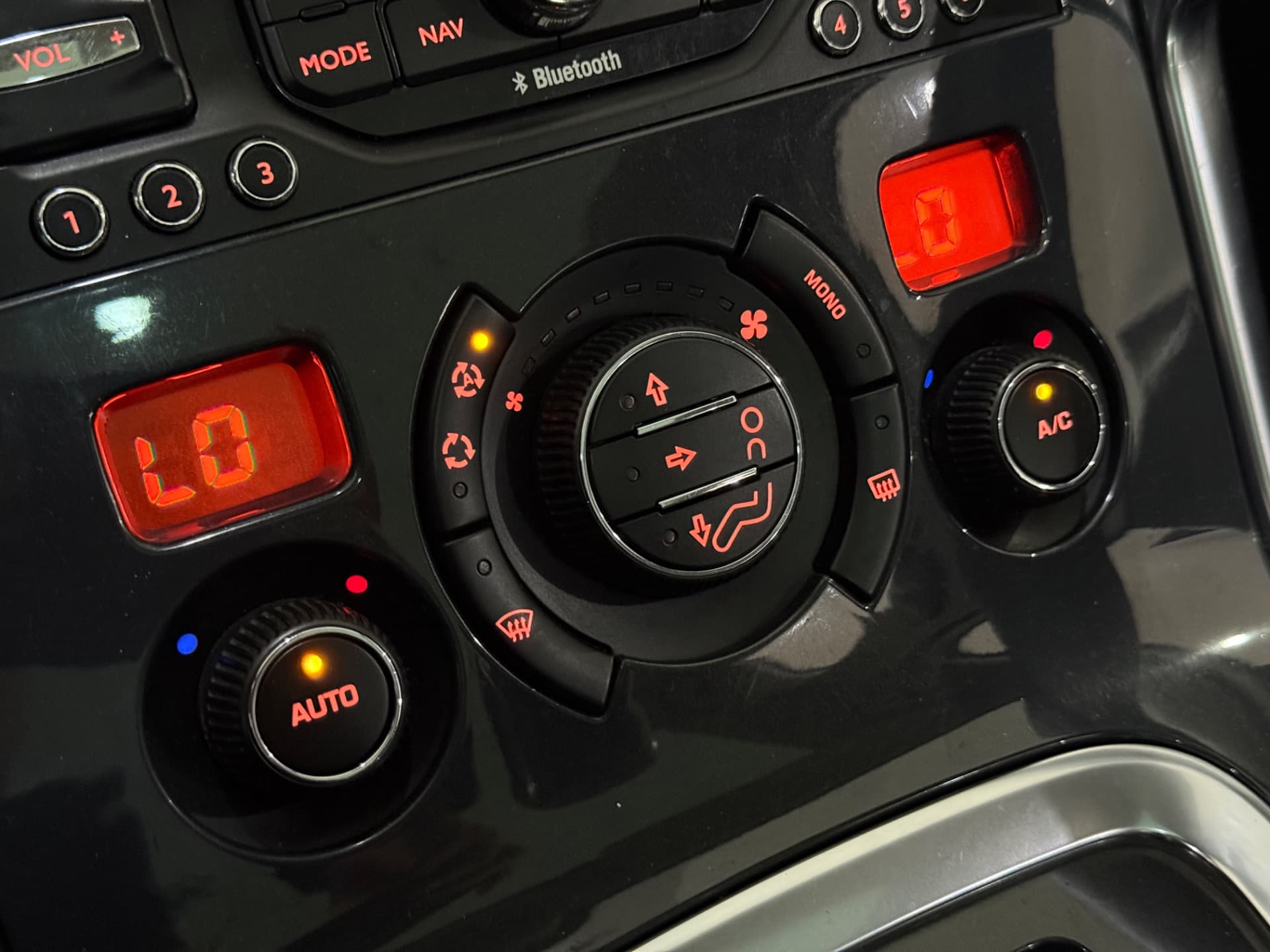 Peugeot 3008griffe Thp 2015 miniatura 11