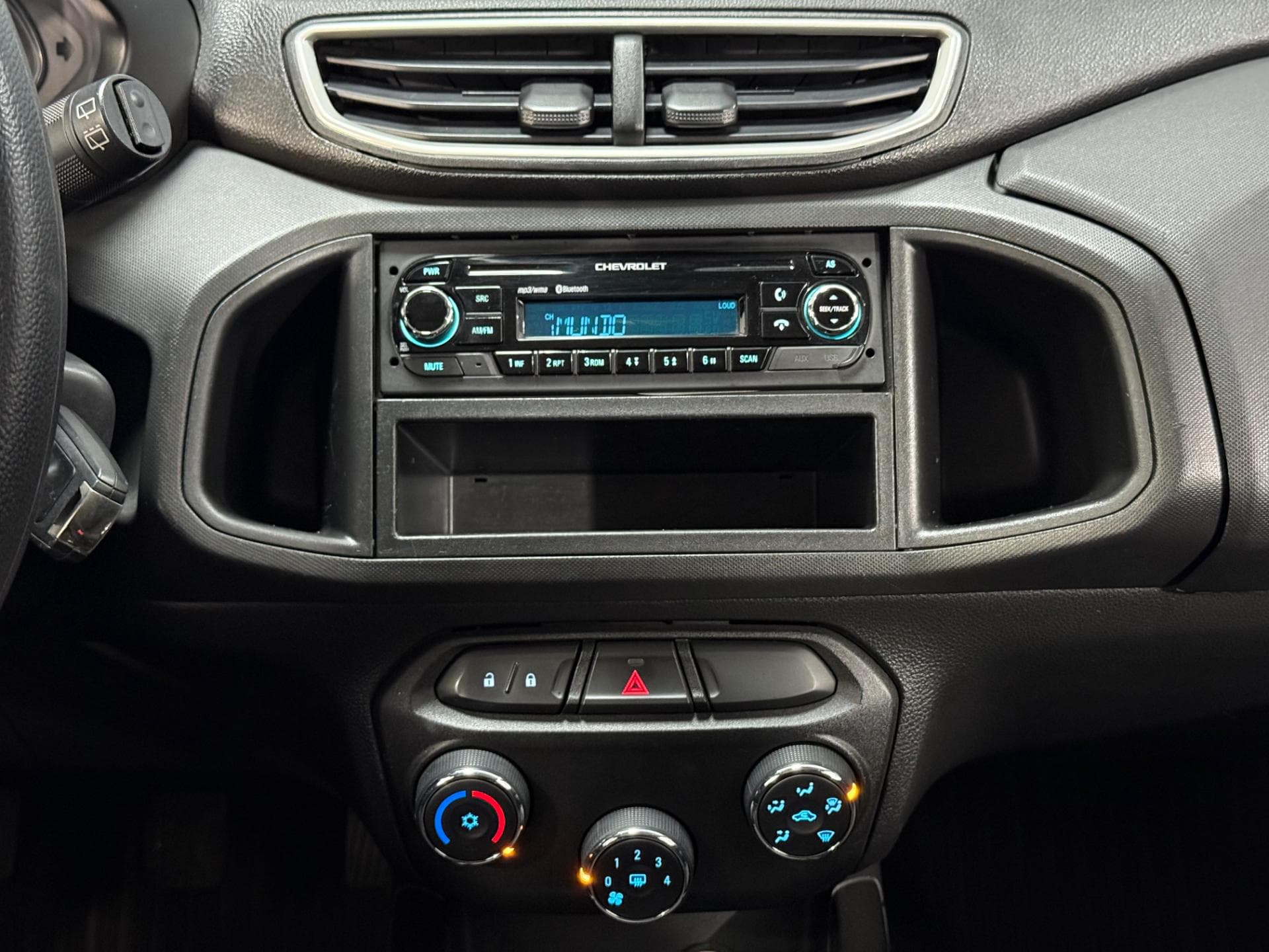Chevrolet Onix 1.0mt Lt 2017 miniatura 10