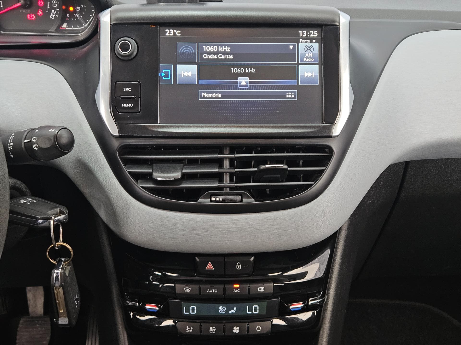 Peugeot 208 Active Pack 2016 miniatura 10