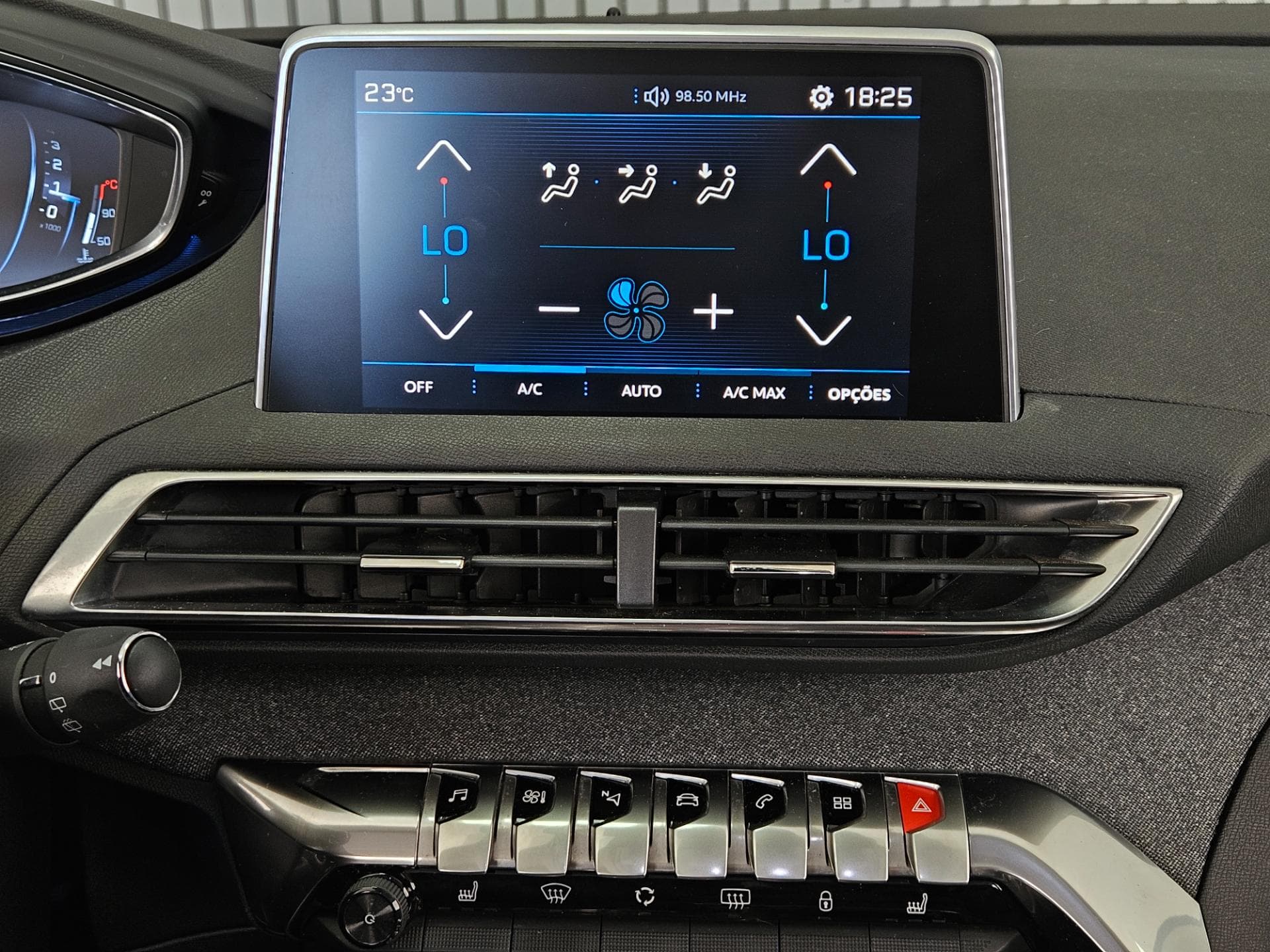 Peugeot 3008 Griffe At 2019 miniatura 10