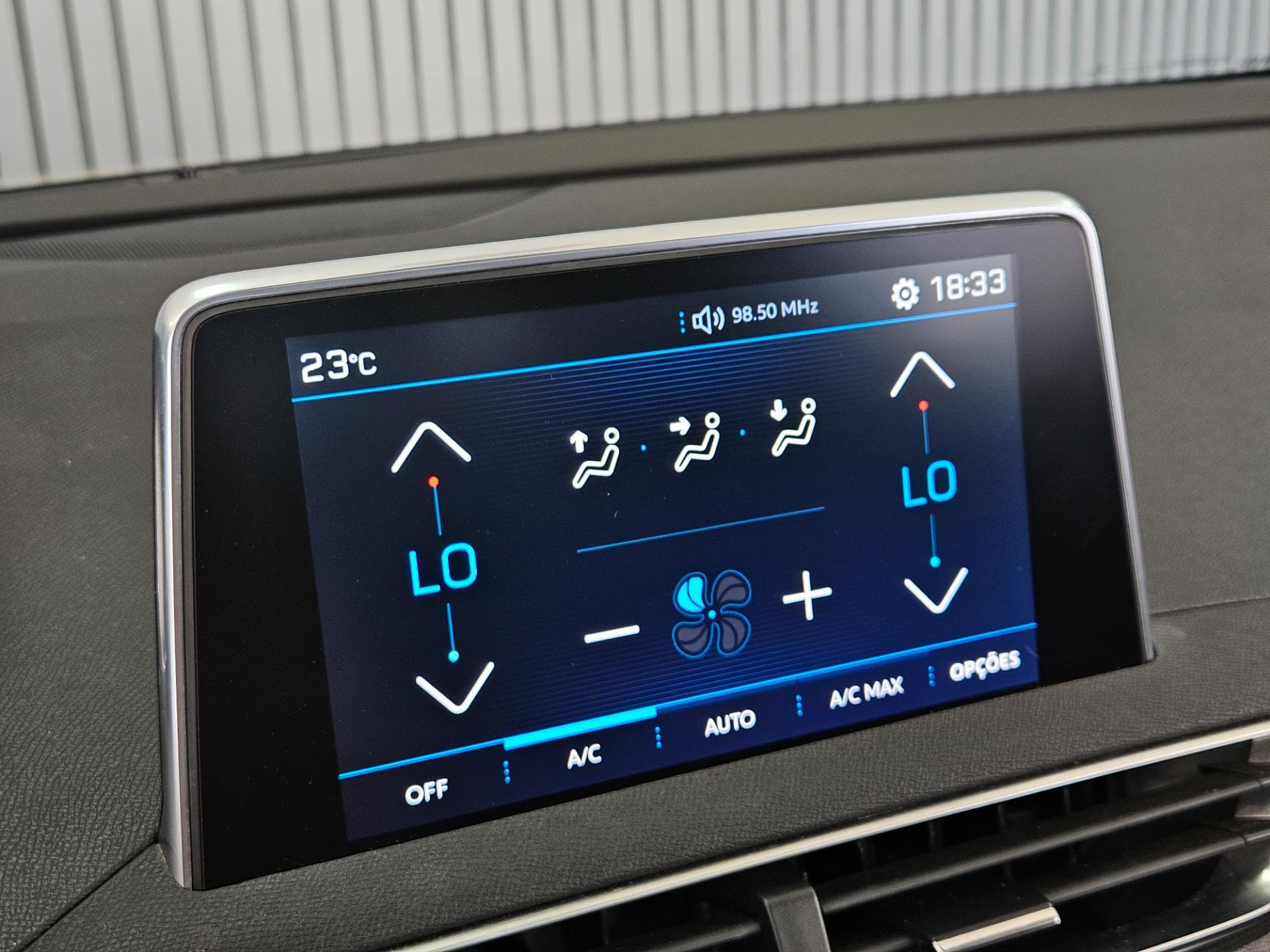 Peugeot 3008 Griffe At 2019 miniatura 12