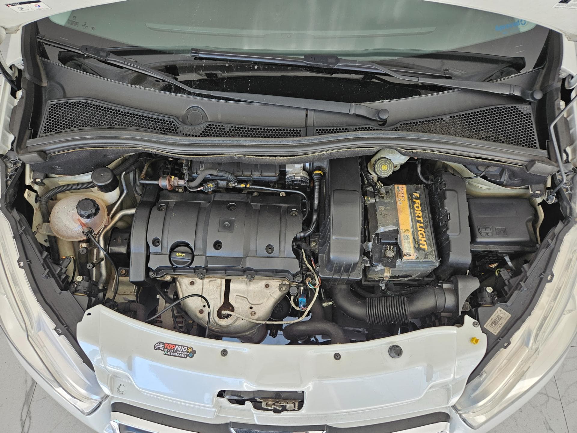 Peugeot 208 Griffe A 2016 miniatura 27