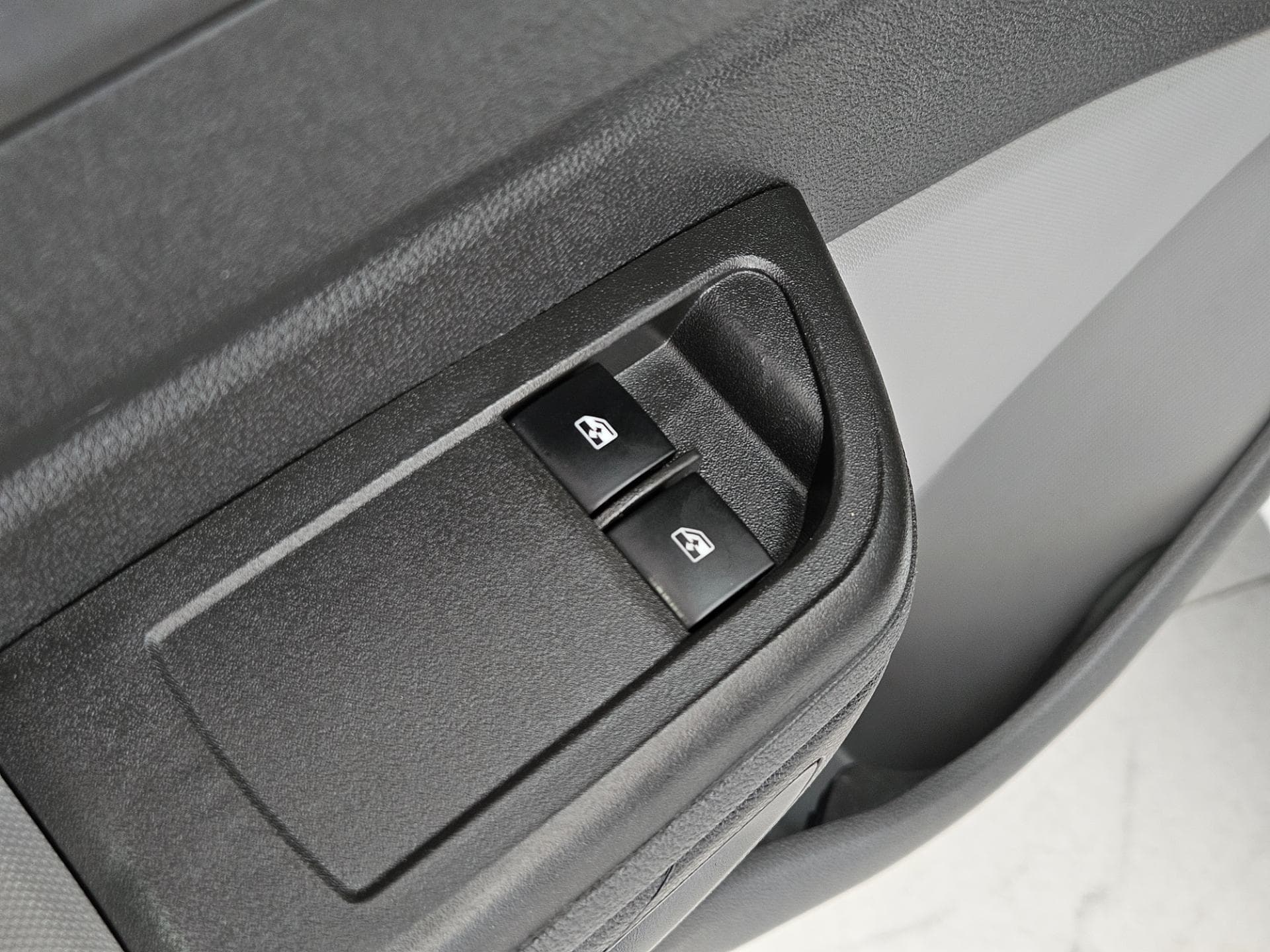 Chevrolet Onix 1.0mt Lt 2015 miniatura 16