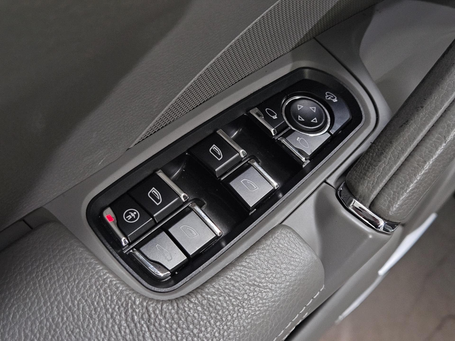 Porsche Cayenne S 2014 miniatura 14