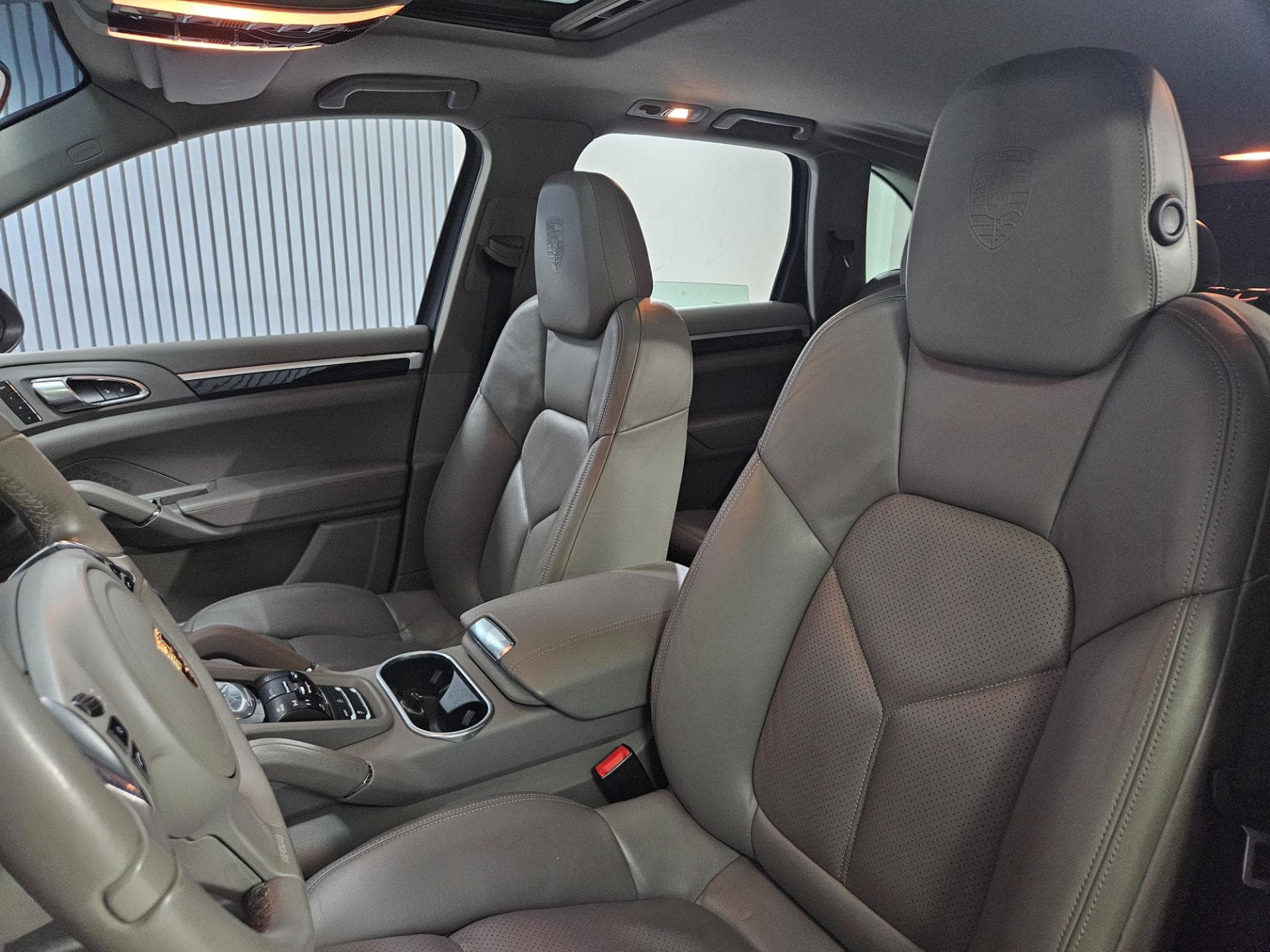 Porsche Cayenne S 2014 miniatura 19
