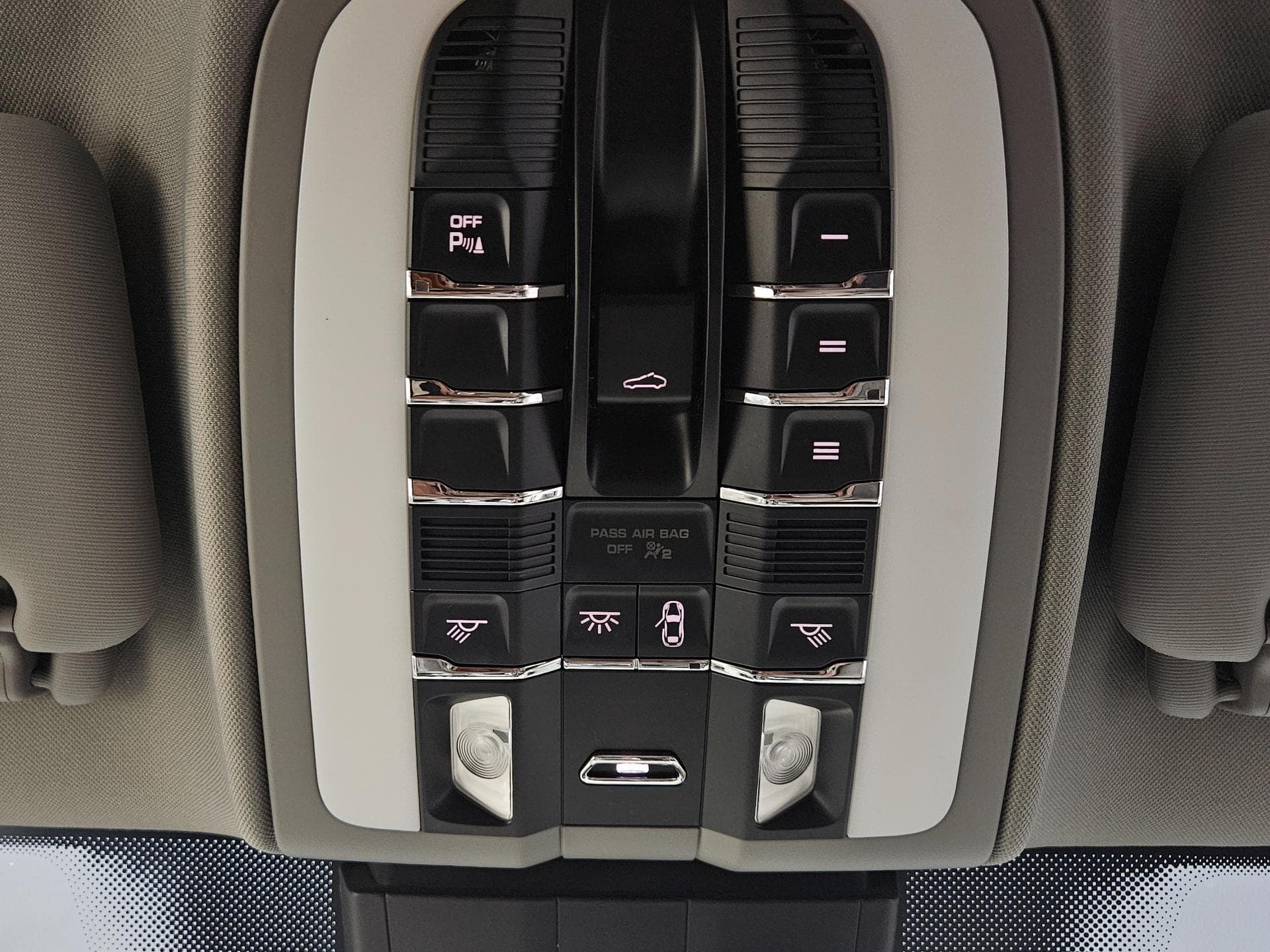 Porsche Cayenne S 2014 miniatura 12