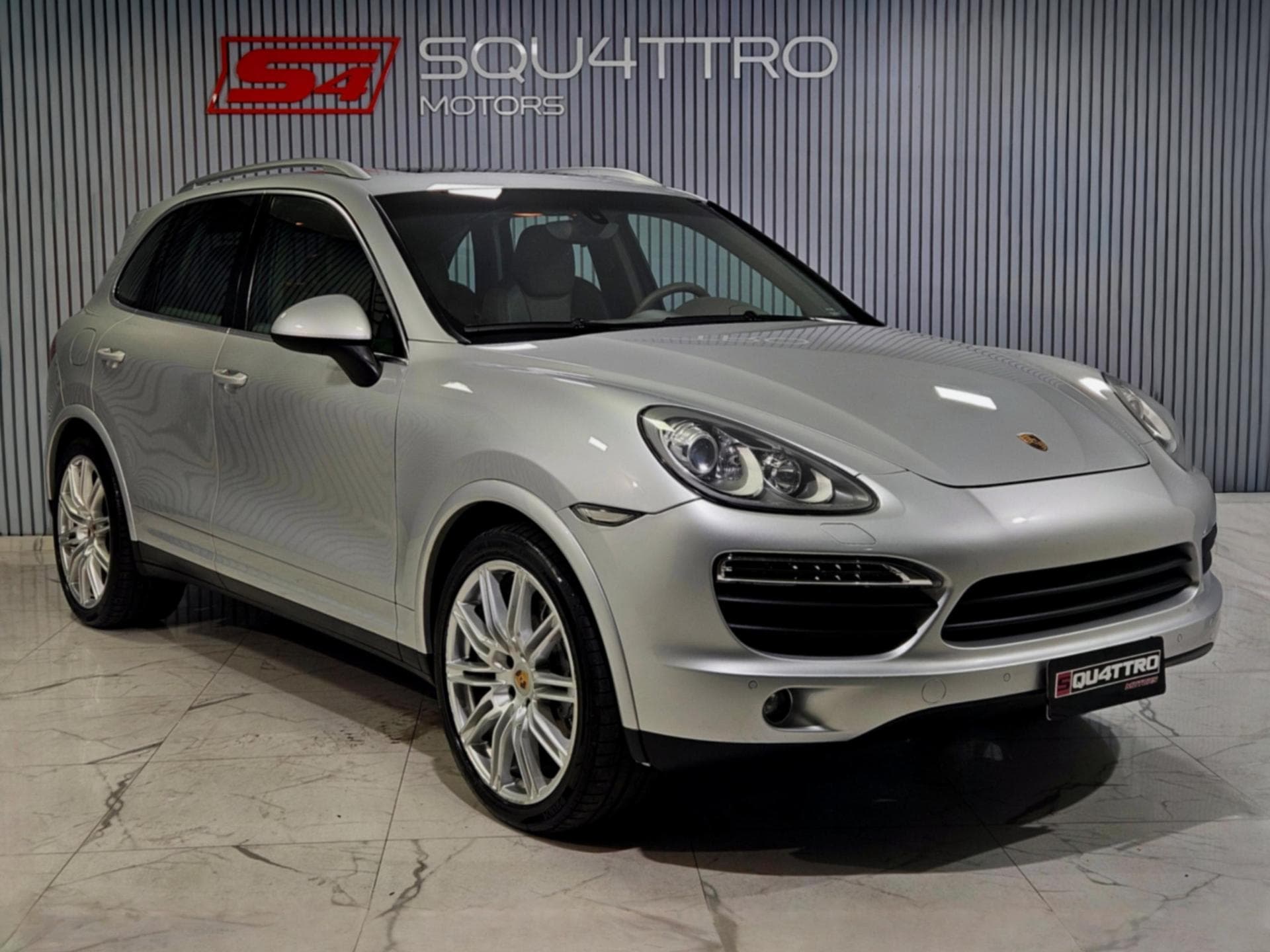 Porsche Cayenne S 2014 miniatura 3