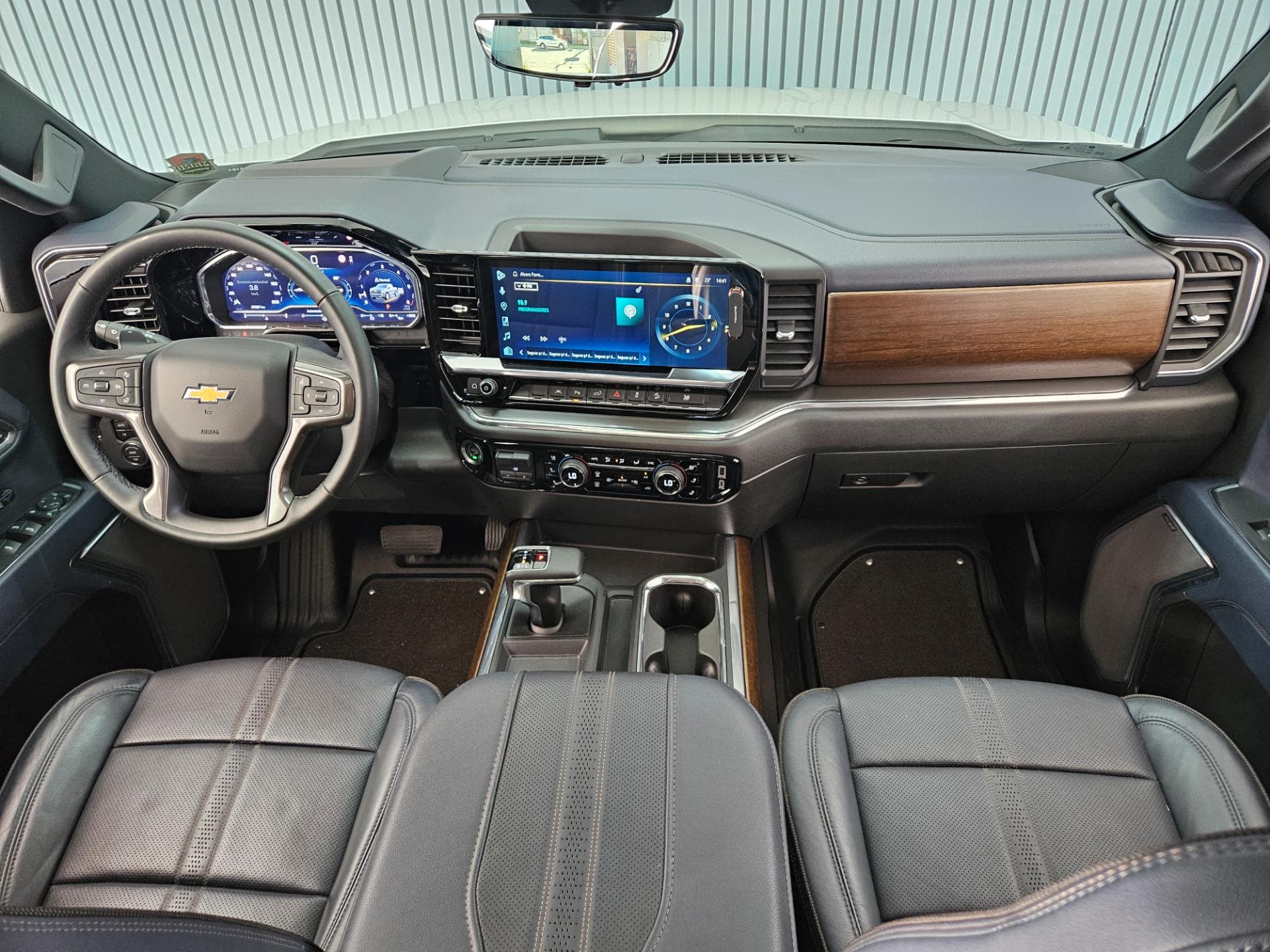 Chevrolet Silverado High Country 5.3 V8 Awd Aut. 2024 miniatura 8