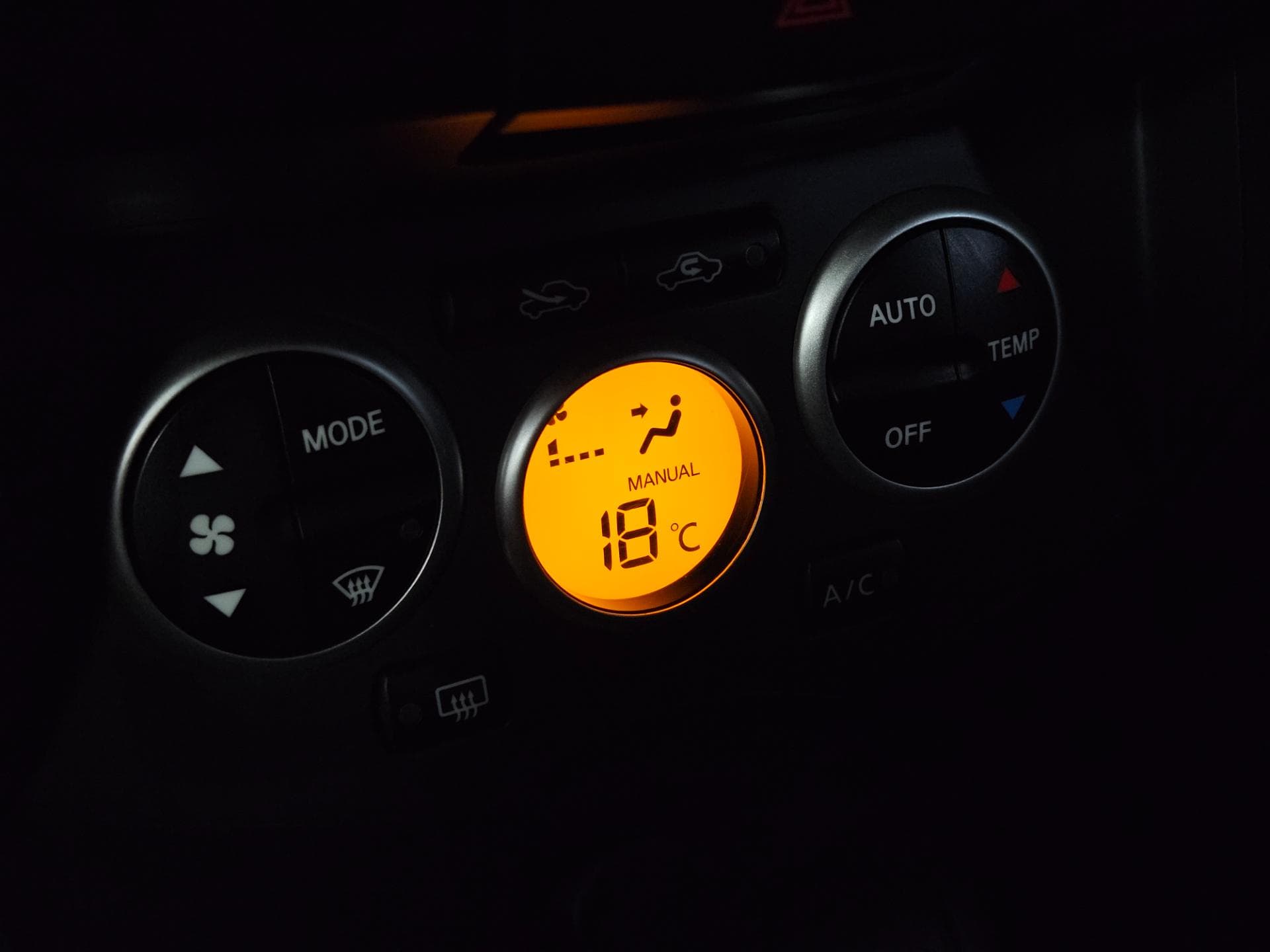 Nissan Livina Xgear 18 2014 miniatura 12