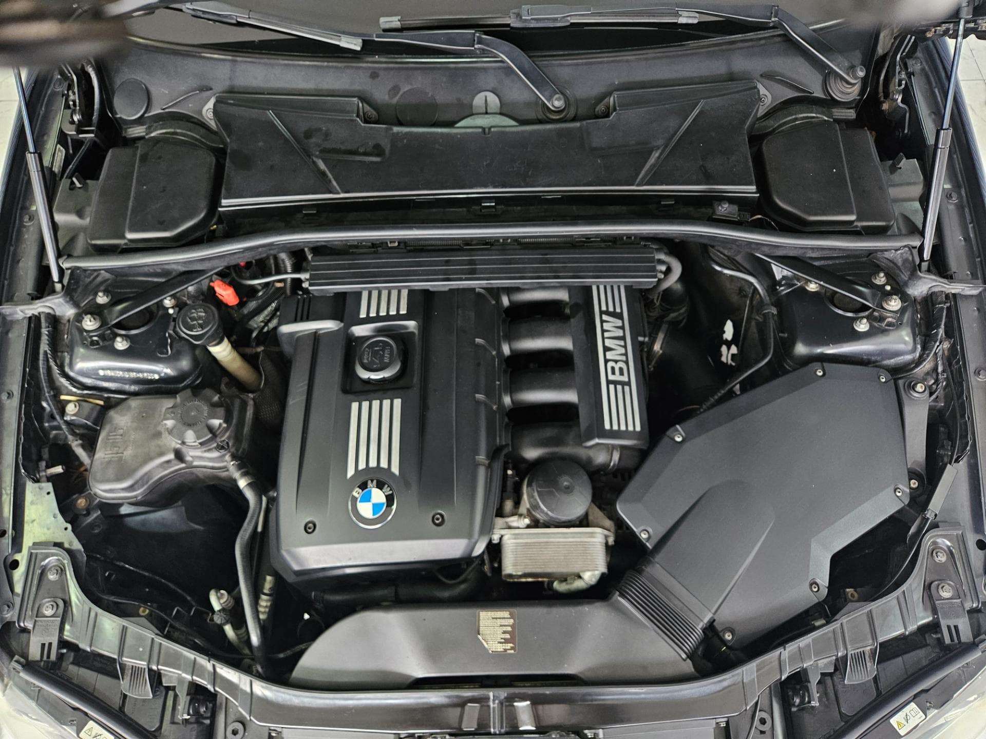 Bmw 130i Ud51 2011 miniatura 31