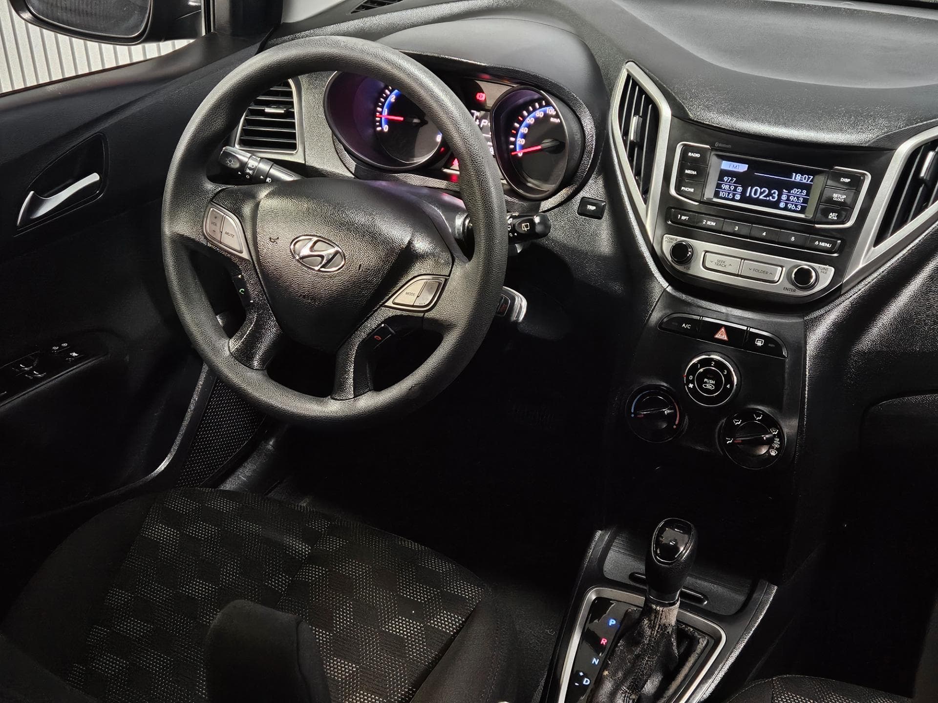 Hyundai Hb20 1.6a Comf 2016 miniatura 20