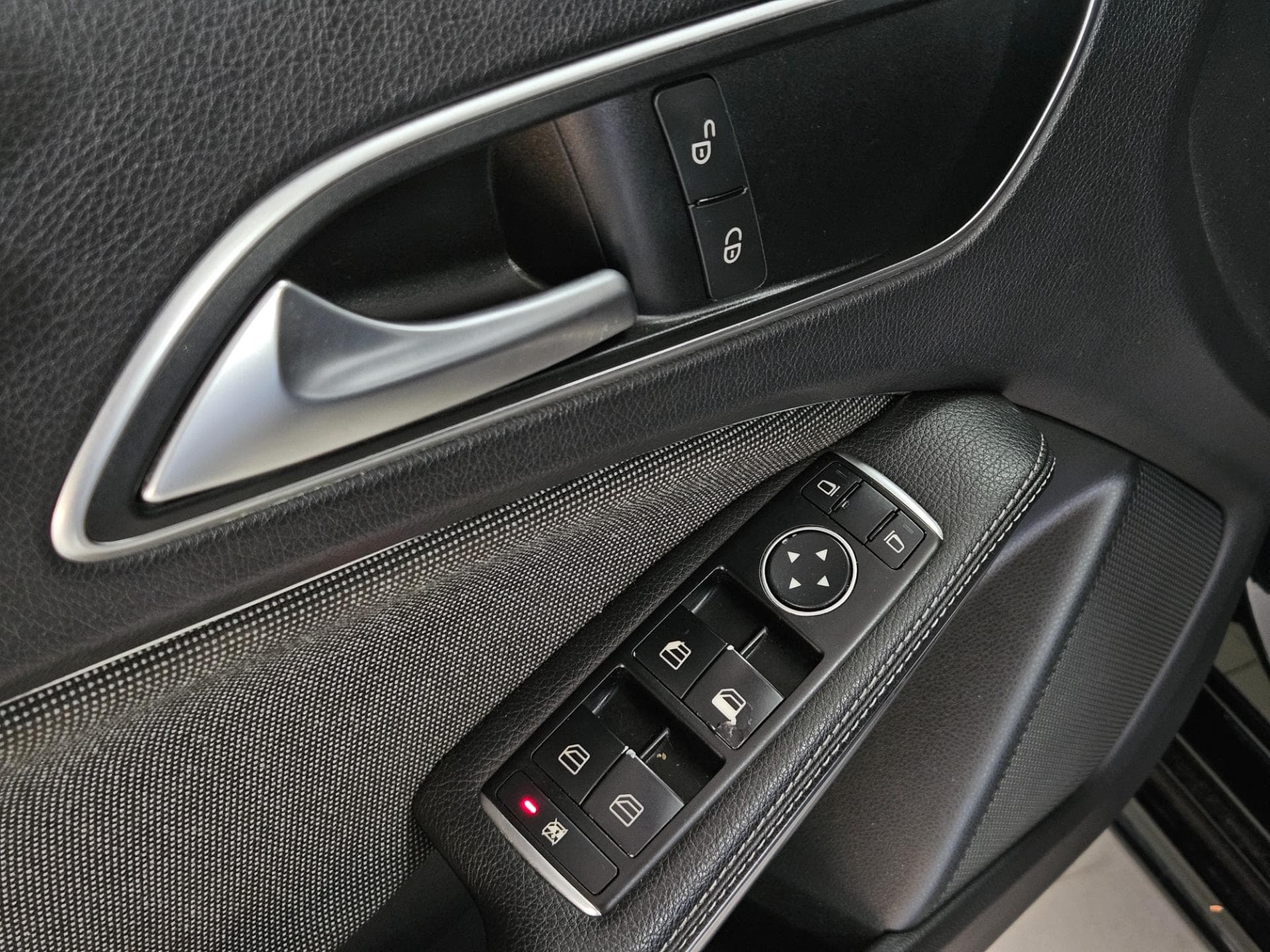 Mercedes-Benz A 200ff 2015 miniatura 15