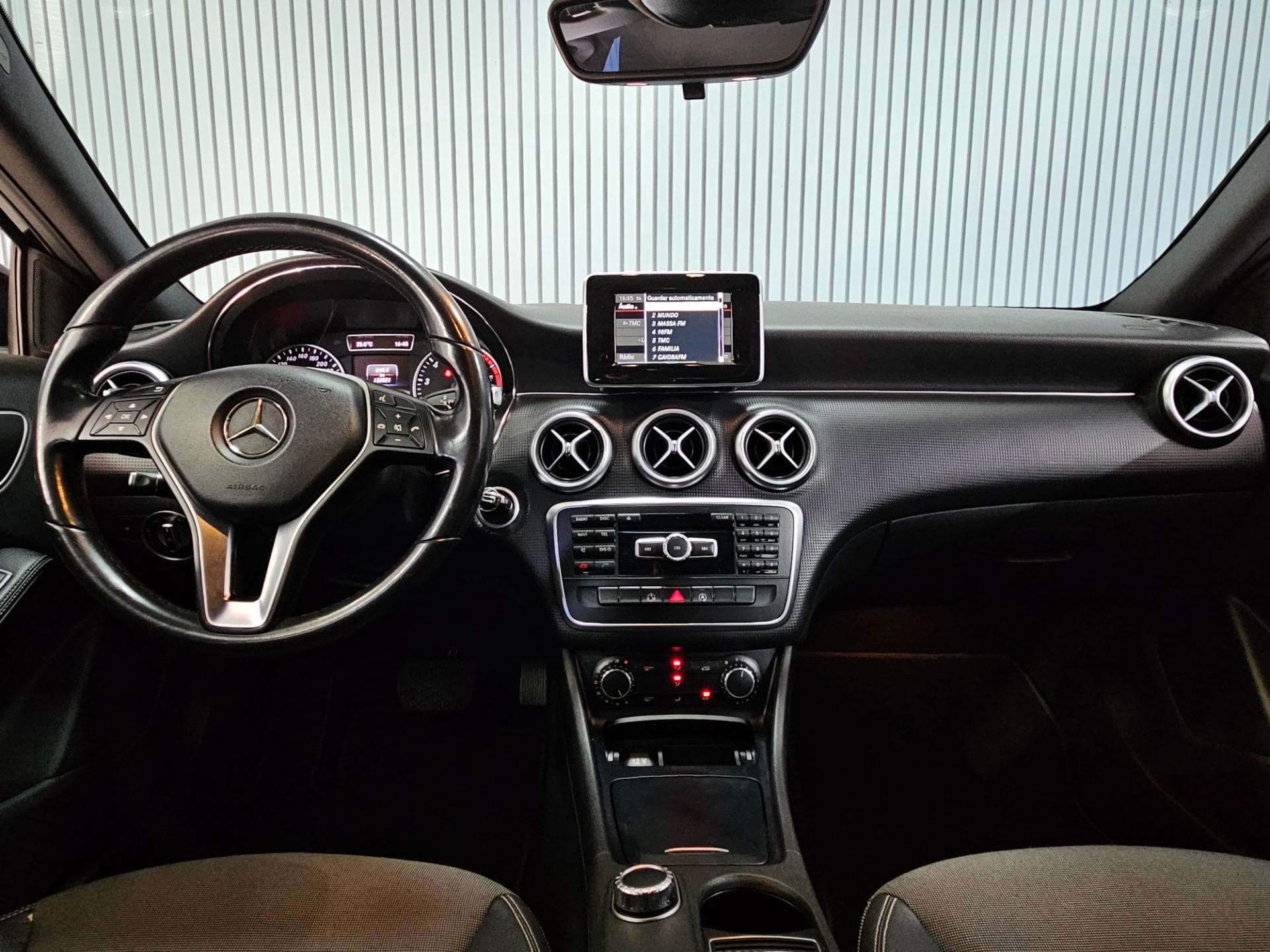 Mercedes-Benz A 200ff 2015 miniatura 28