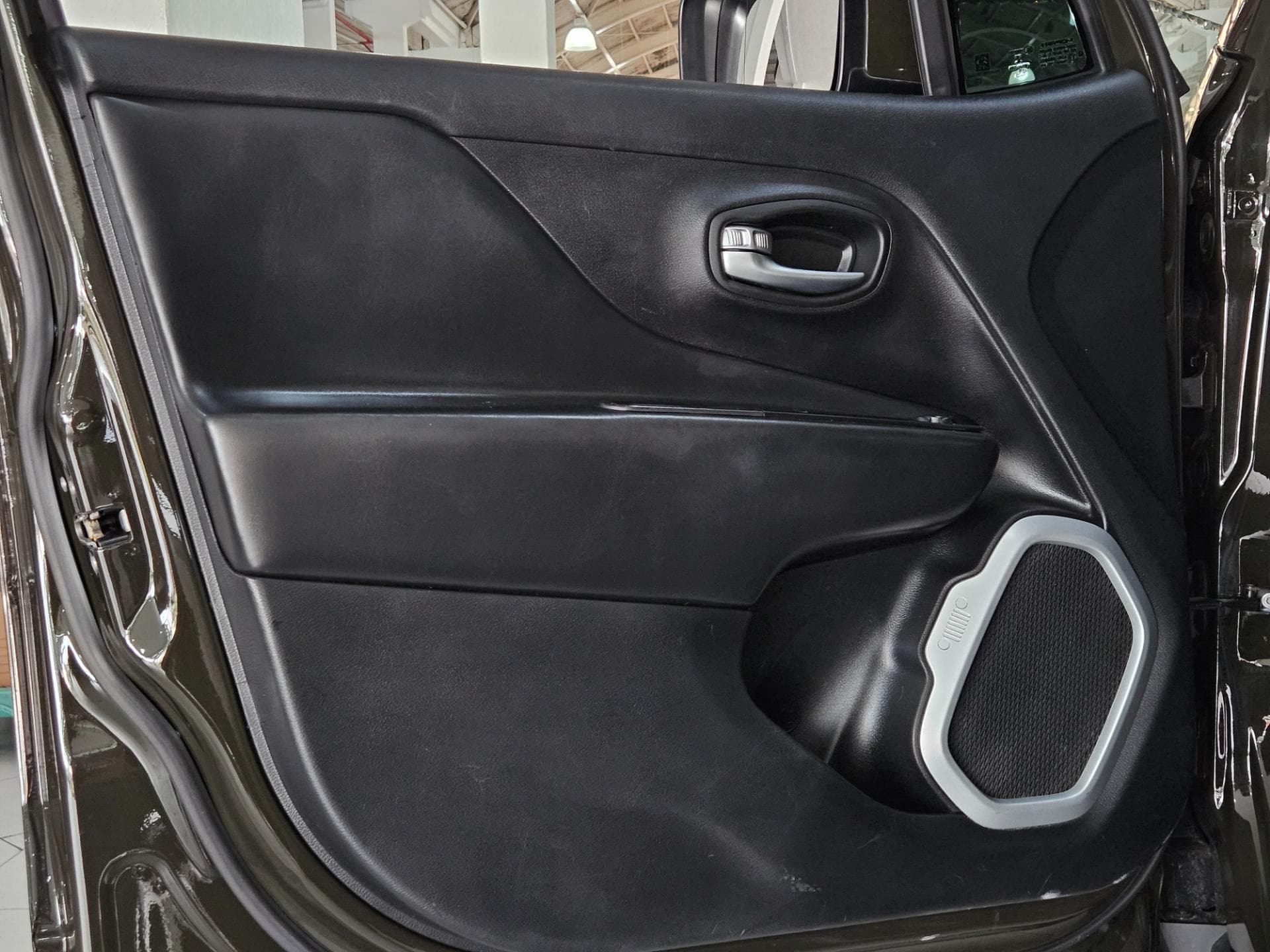 Jeep Renegade Lngtd At 2020 miniatura 17