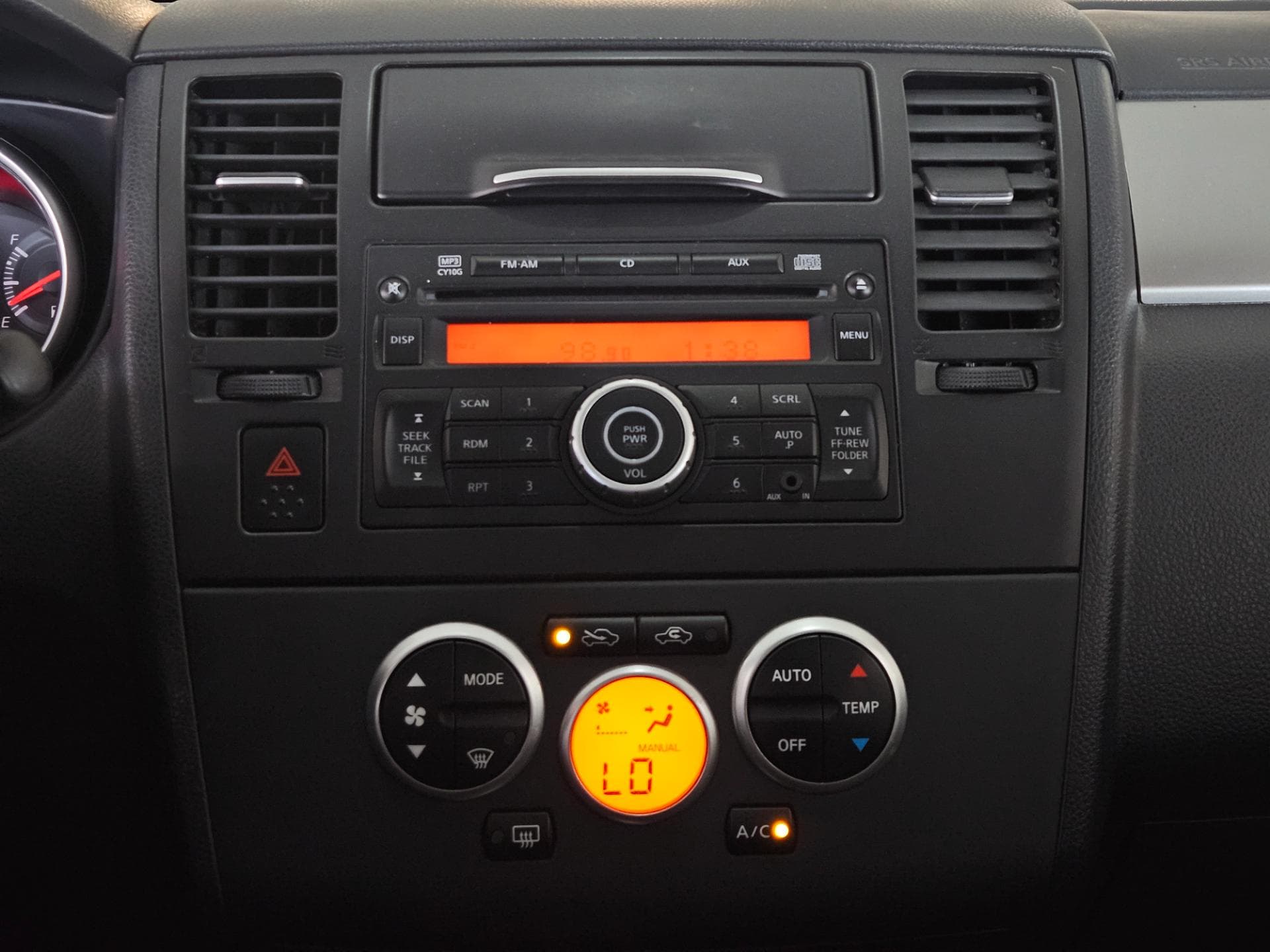 Nissan Tiida 1.8 Sl 2013 miniatura 10