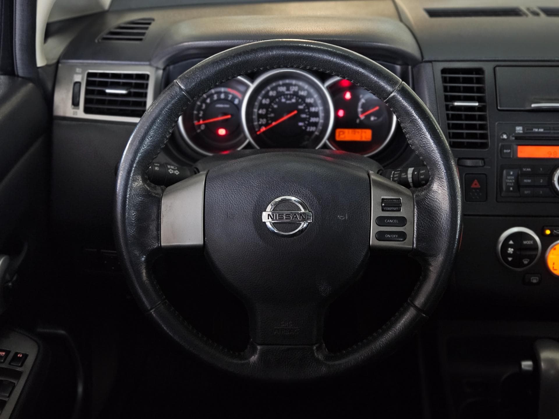 Nissan Tiida 1.8 Sl 2013 miniatura 9