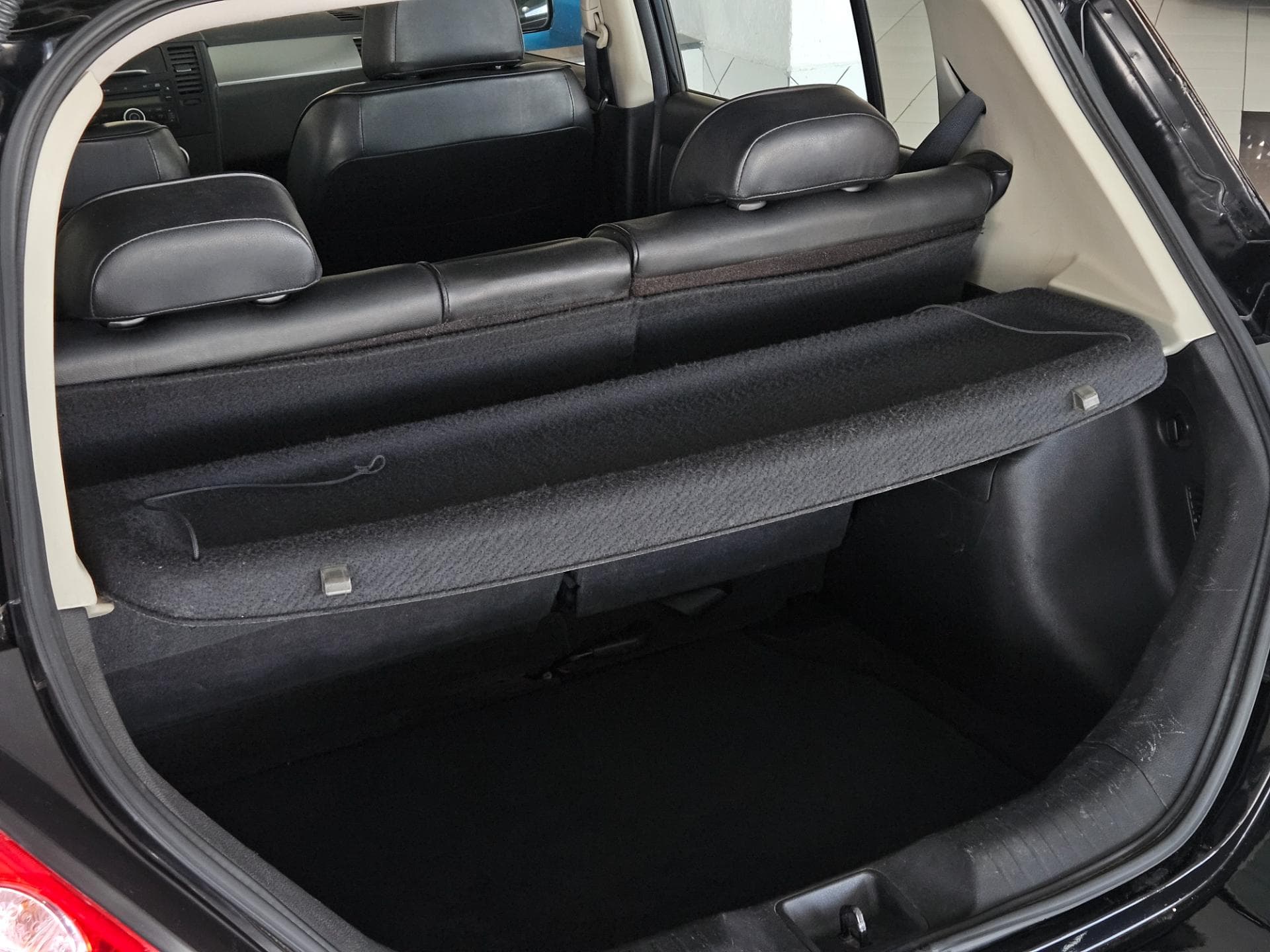 Nissan Tiida 1.8 Sl 2013 miniatura 23