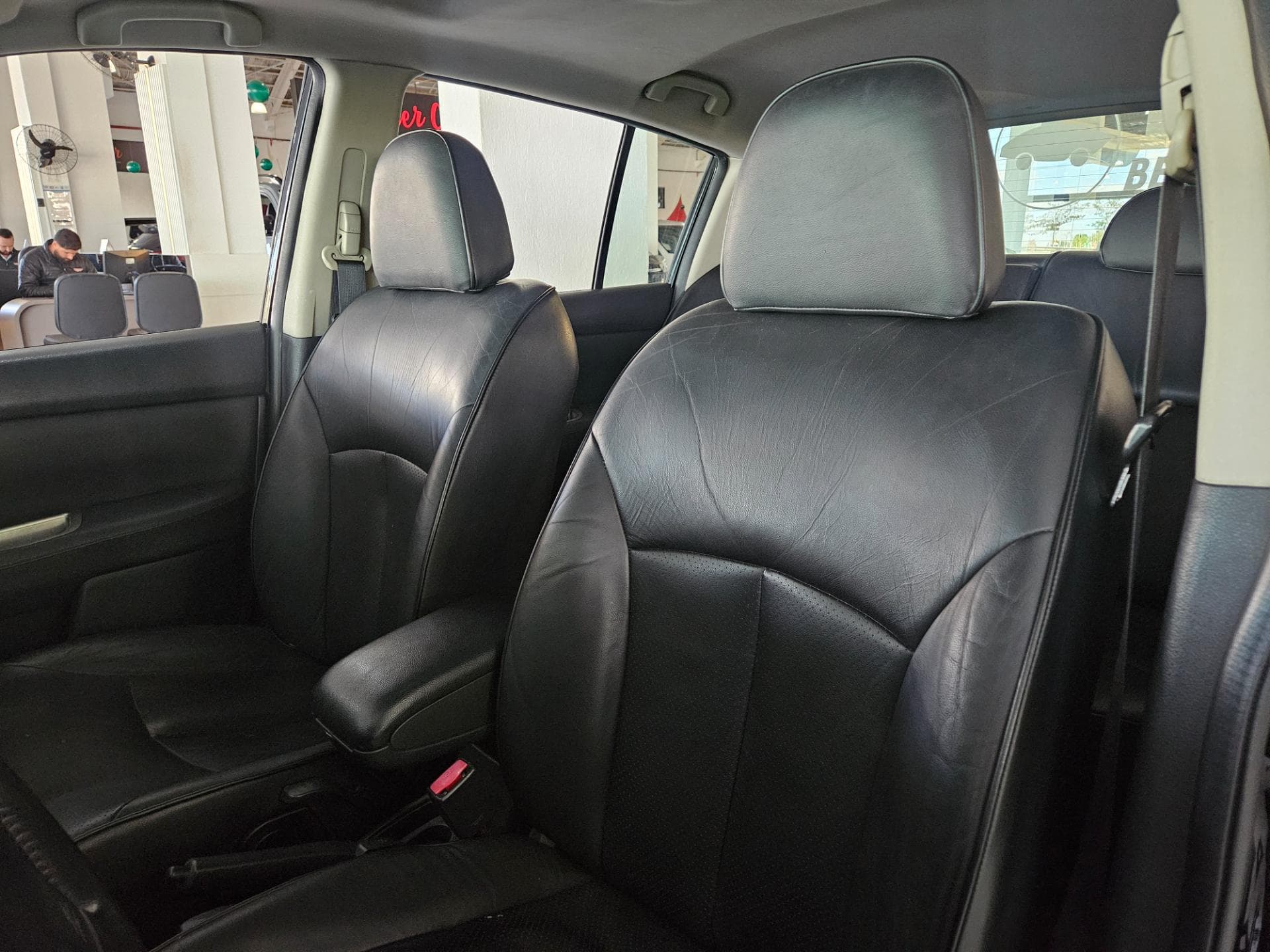 Nissan Tiida 1.8 Sl 2013 miniatura 17