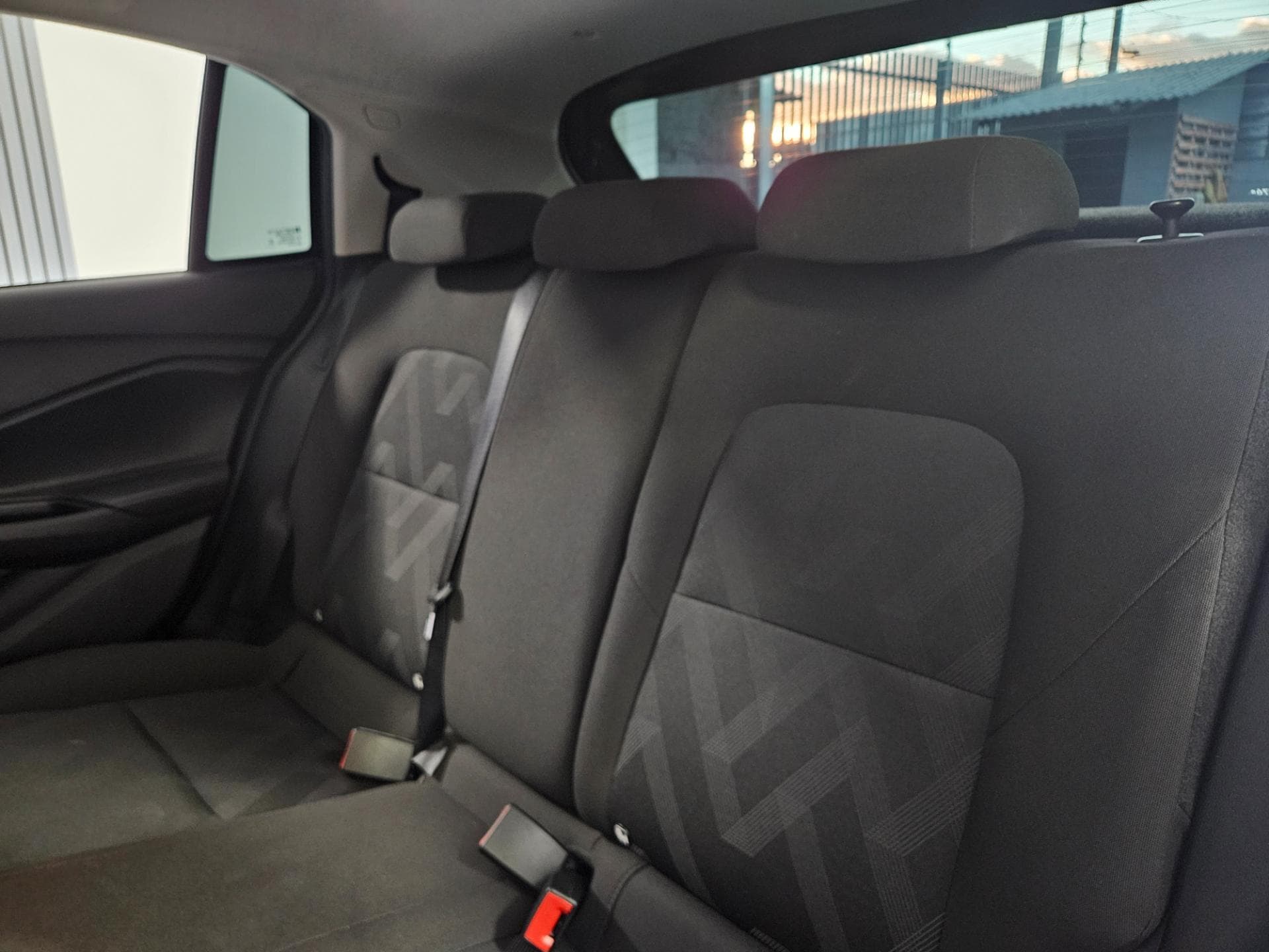 Chevrolet Onix 1.0mt Hb 2026 miniatura 19