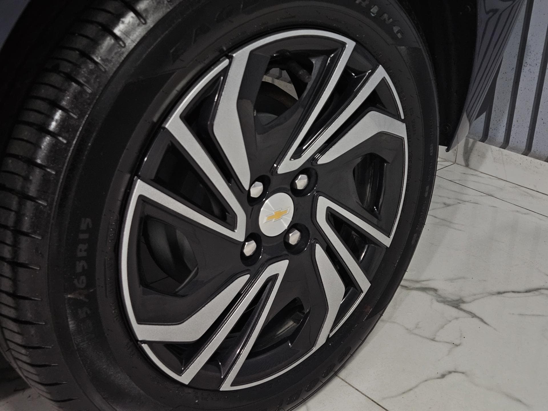 Chevrolet Onix 1.0mt Hb 2026 miniatura 26