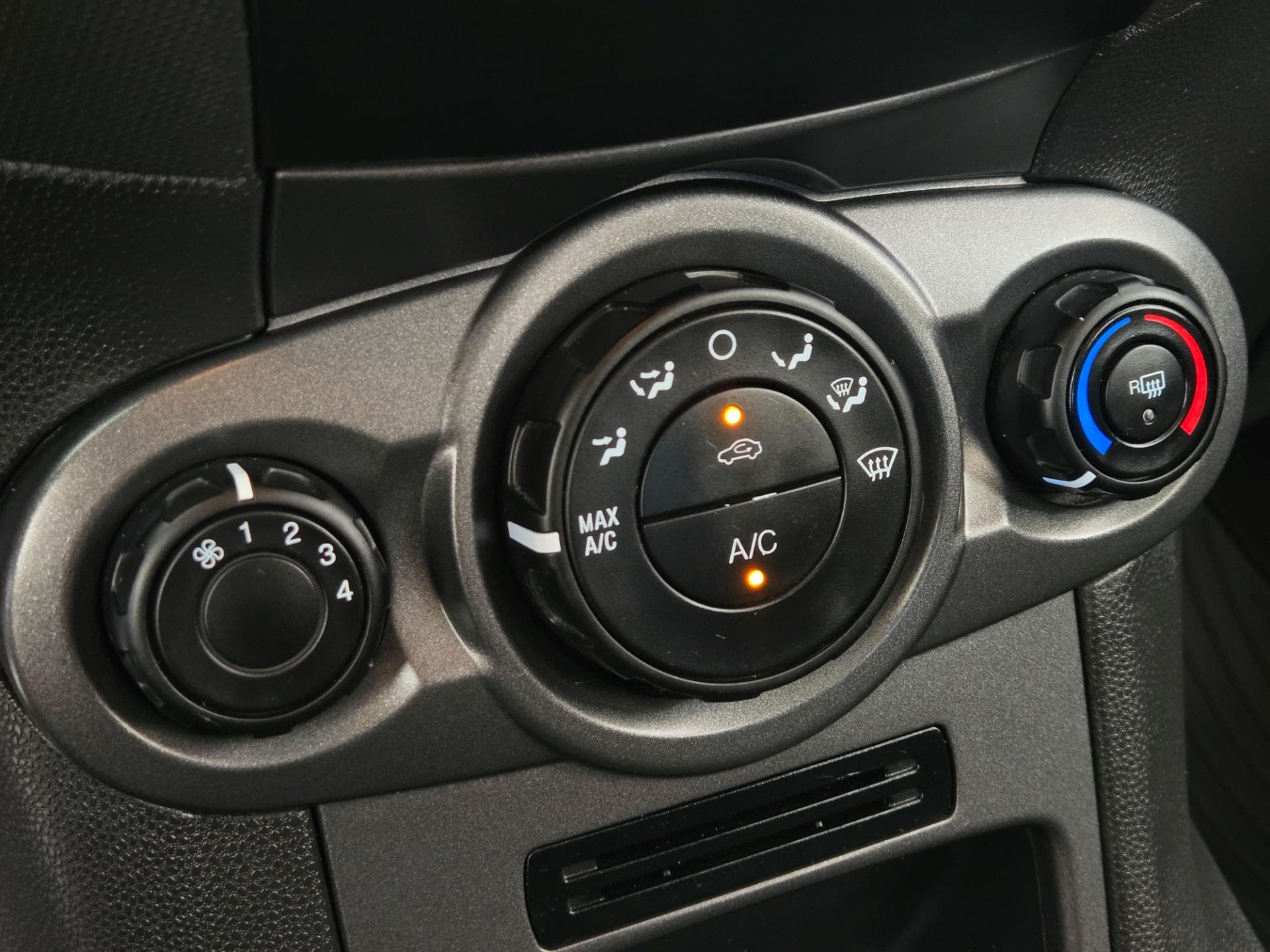 Ford Fiesta Ha 1.5l Sb 2016 miniatura 11