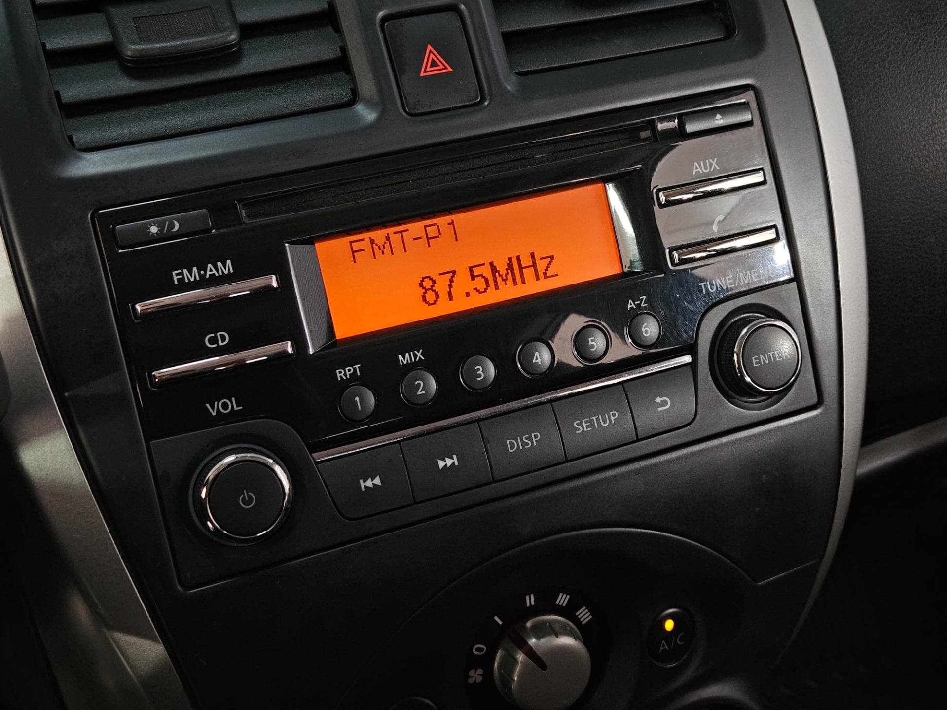 Nissan March 10sv 2015 miniatura 13