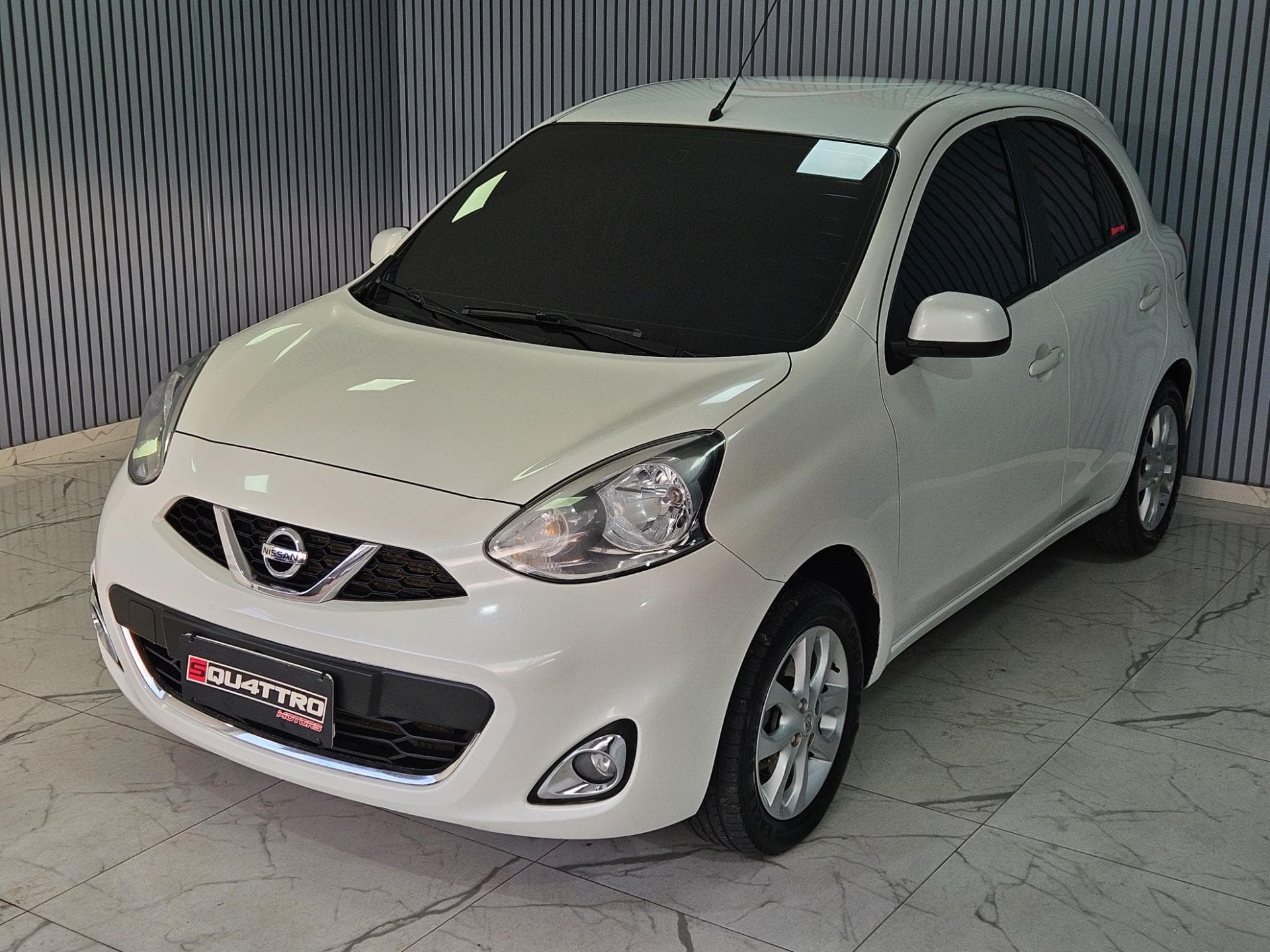 Nissan March 10sv 2015 miniatura 23