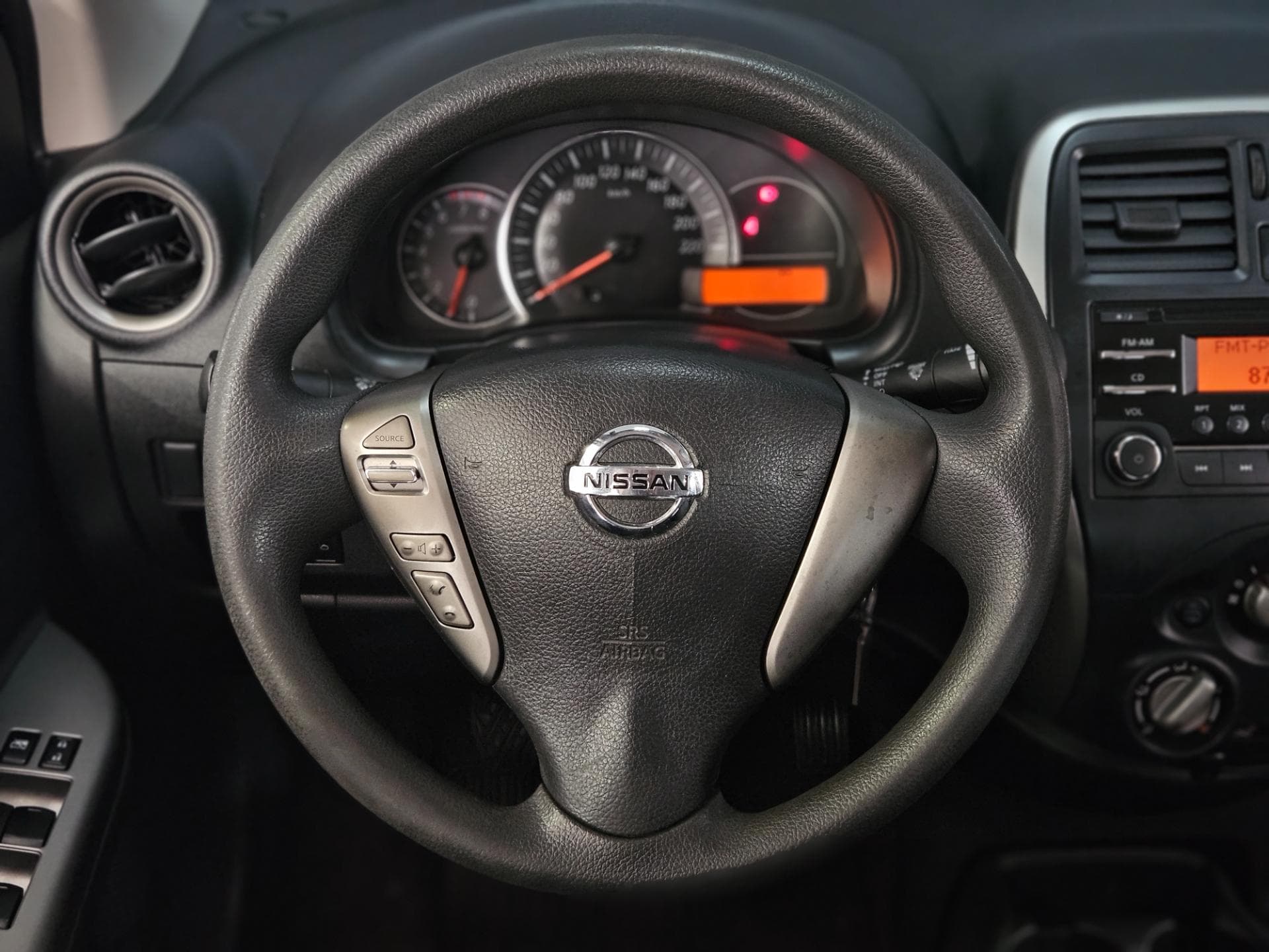 Nissan March 10sv 2015 miniatura 8