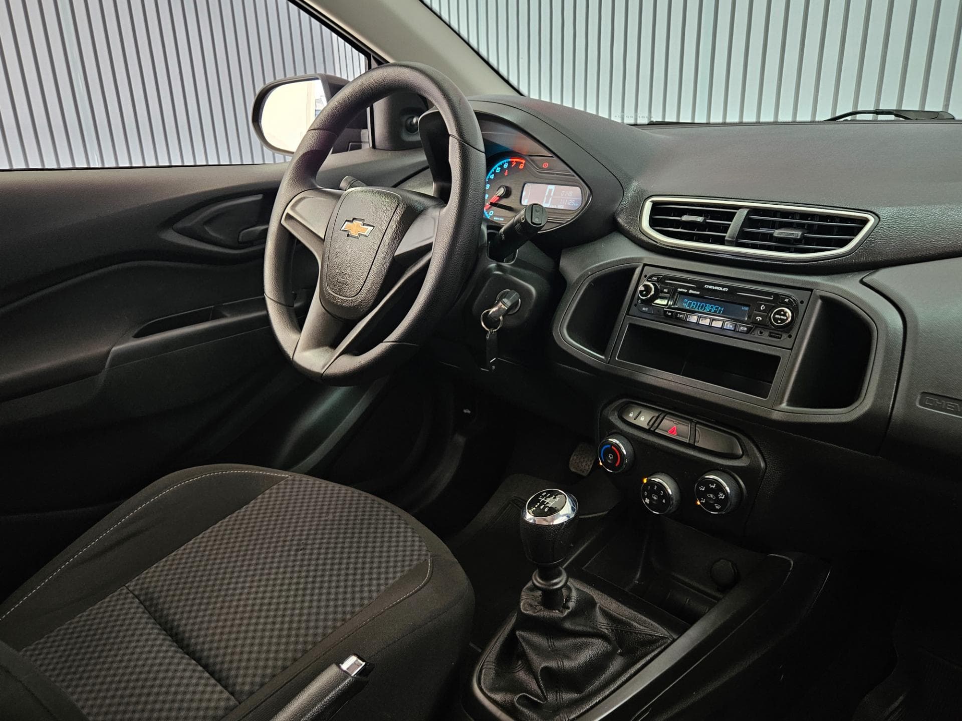 Chevrolet Onix 1.0 Mt Lt 2017 miniatura 7